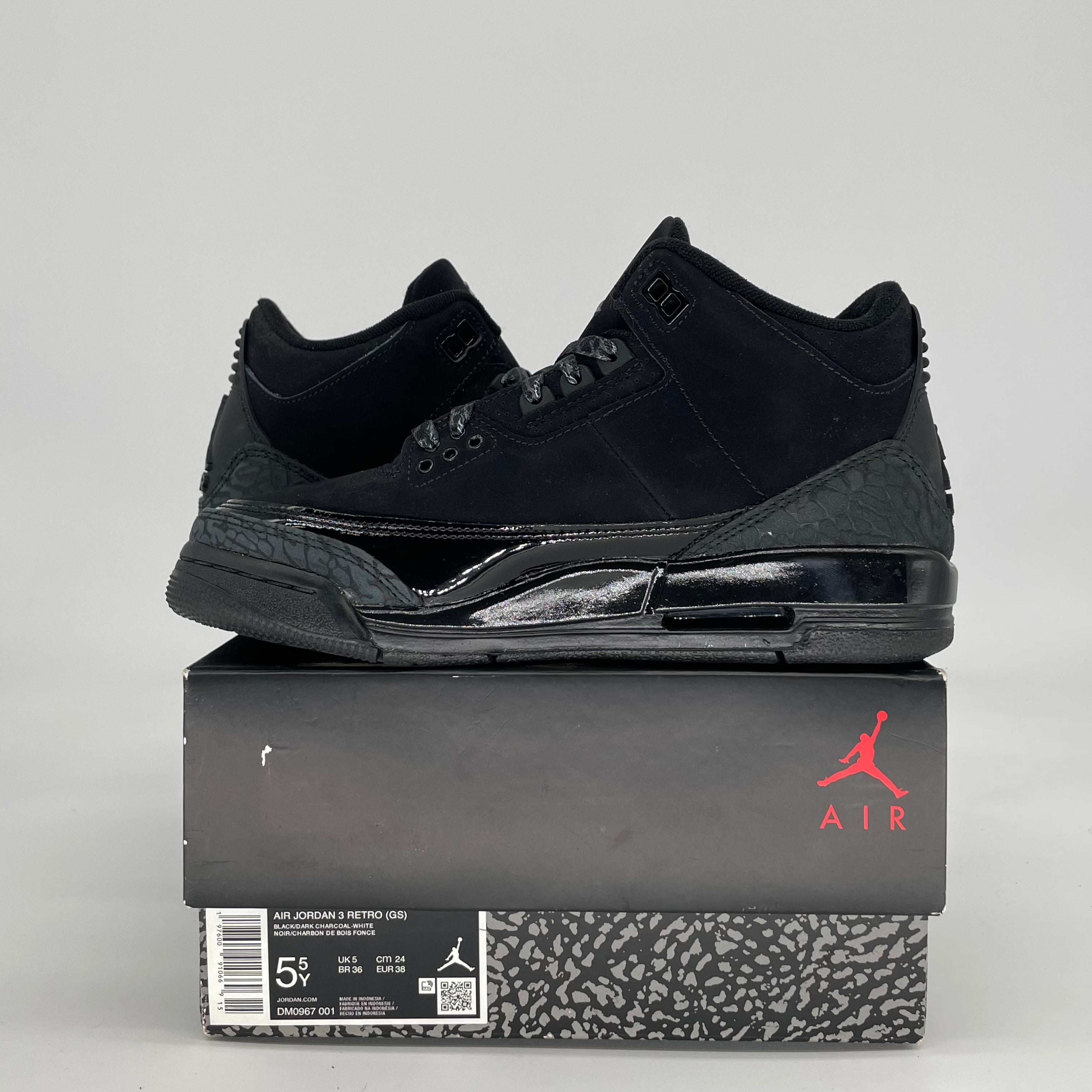 AIR JORDAN 3 BLACK CAT DM0967-001 SIZE 5.5/7W