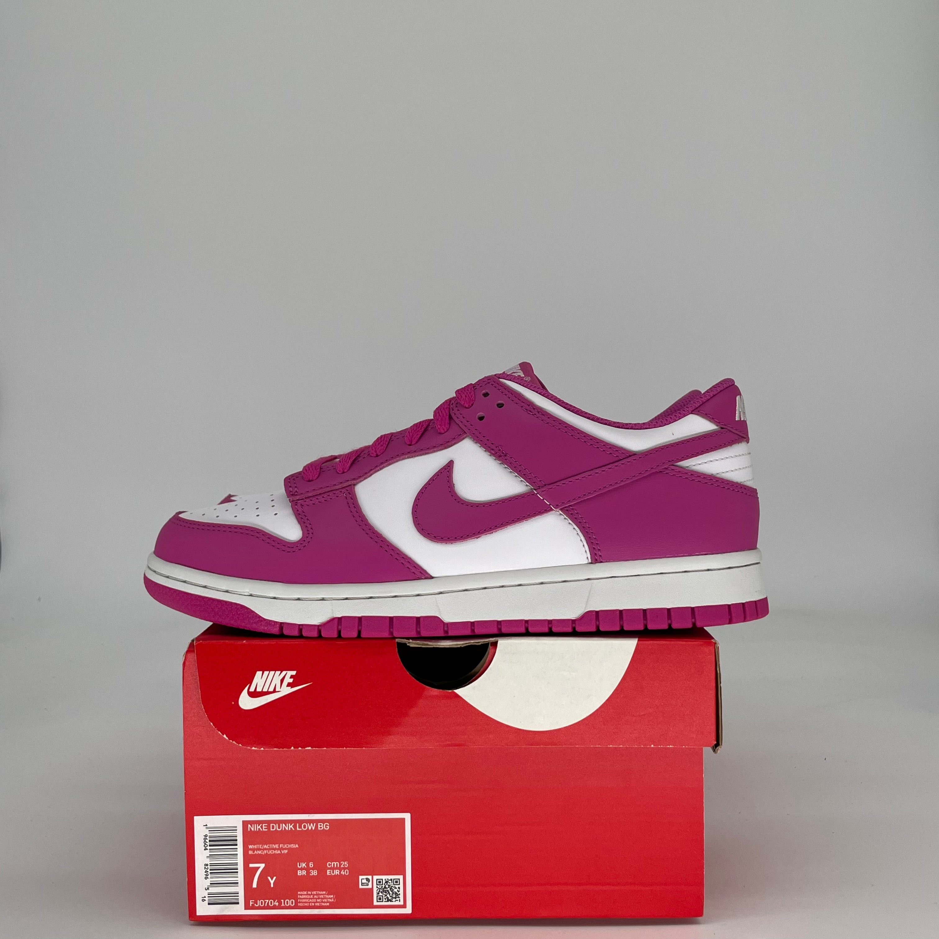 NIKE DUNK LOW ACTIVE FUCHSIA FJ0704-100 SIZE 7/8.5W