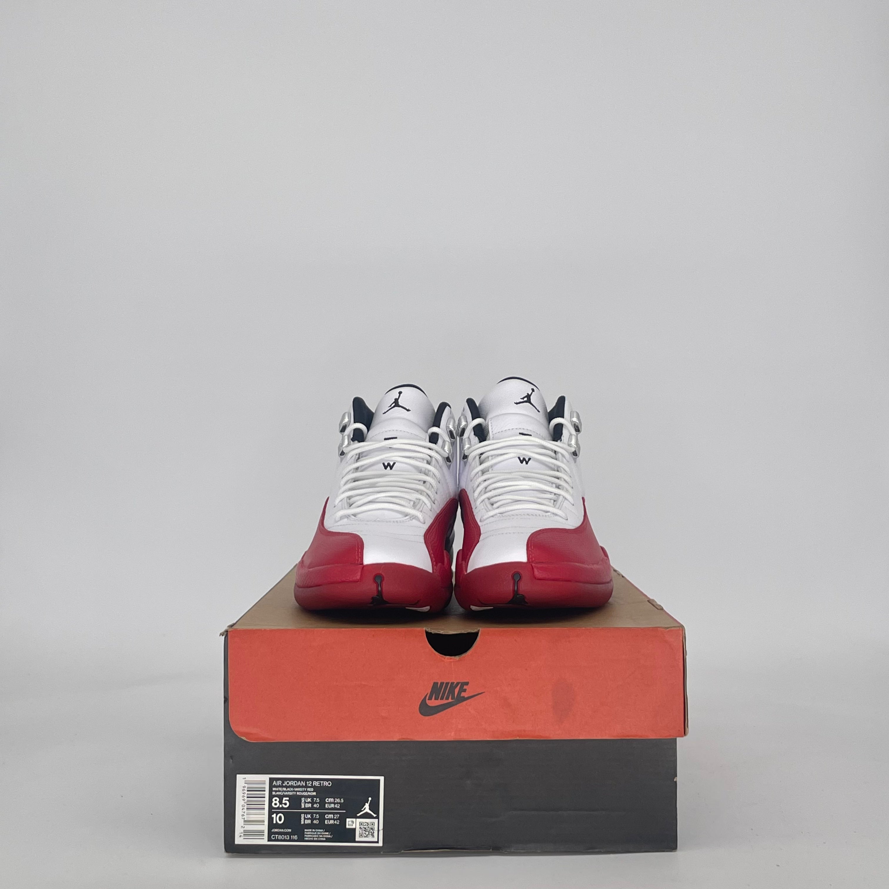 AIR JORDAN 12 CHERRY CT8013-116 SIZE 8.5/10W