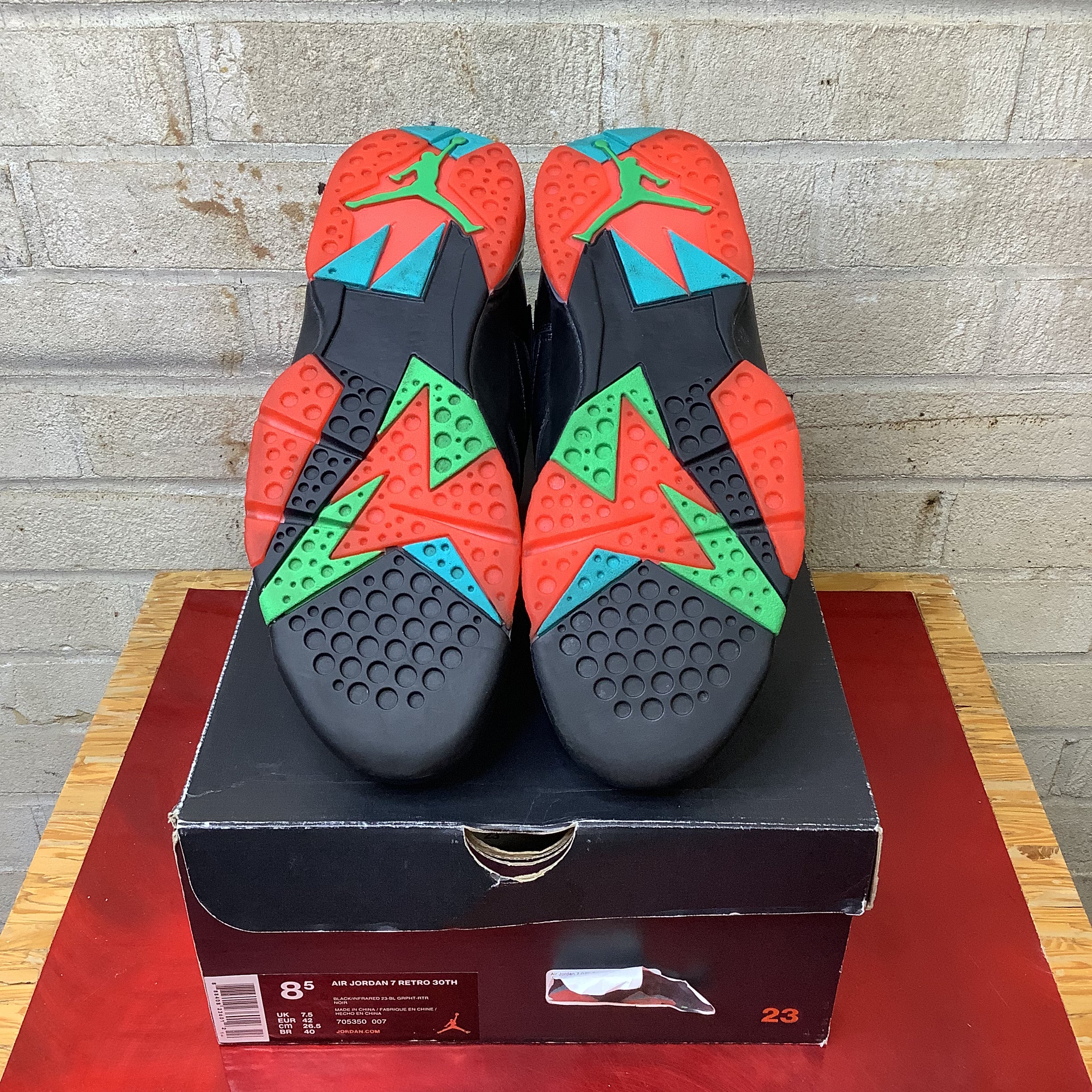 AIR JORDAN 7 BARCELONA NIGHTS SIZE 8.5/10W 705350-007