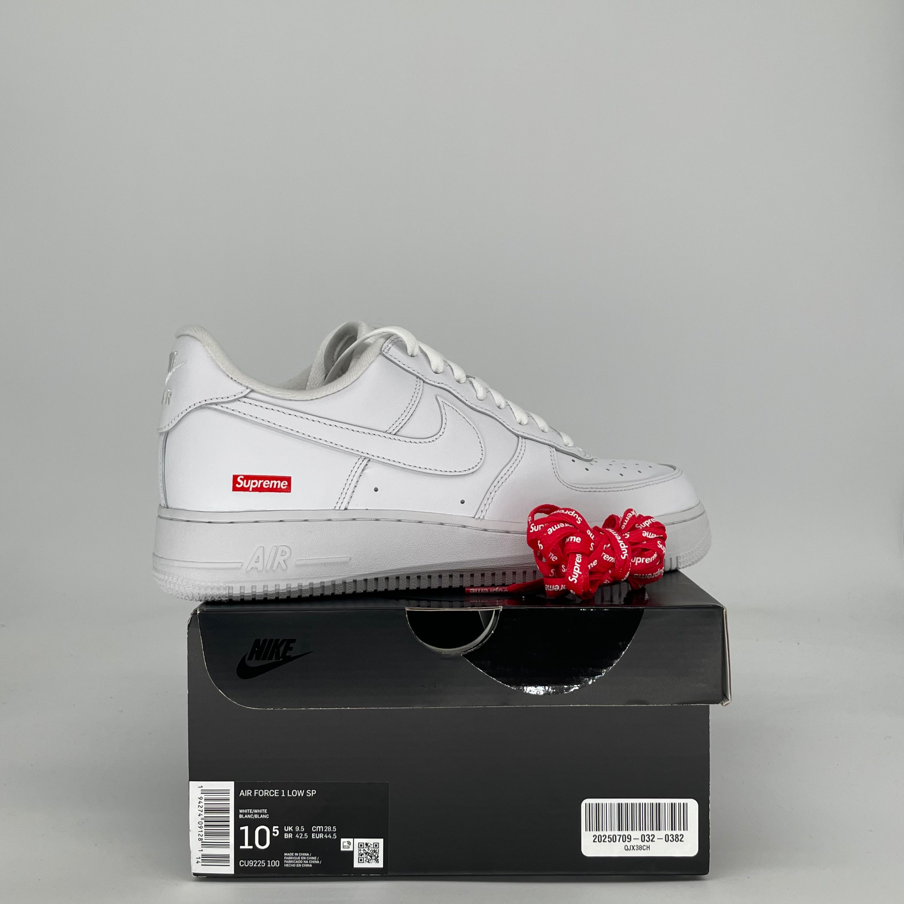 NIKE AIR FORCE 1 LOW SUPREME WHITE CU9225-100 SIZE 10.5/12W