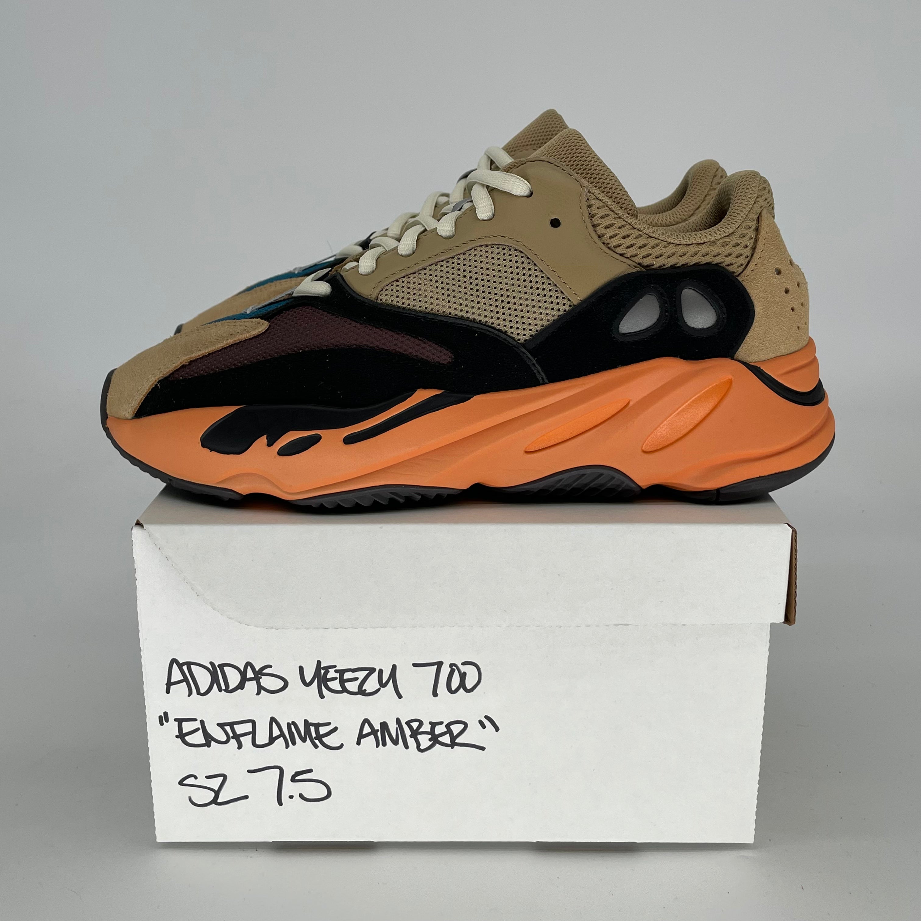 ADIDAS YEEZY 700 ENFLAME AMBER GW0297 SIZE 7.5/9W