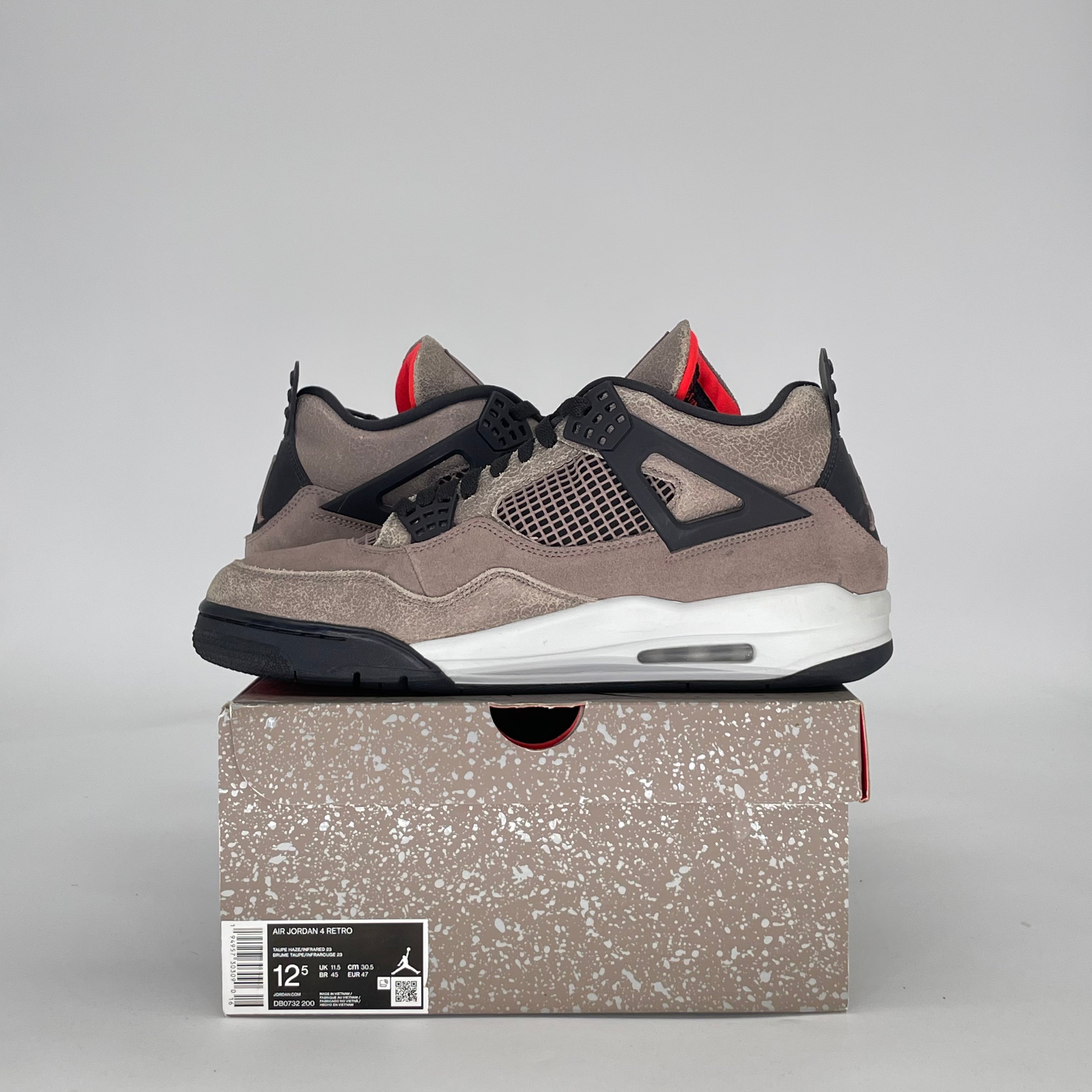 AIR JORDAN 4 TAUPE HAZE DB0732-200 SIZE 12.5/14W