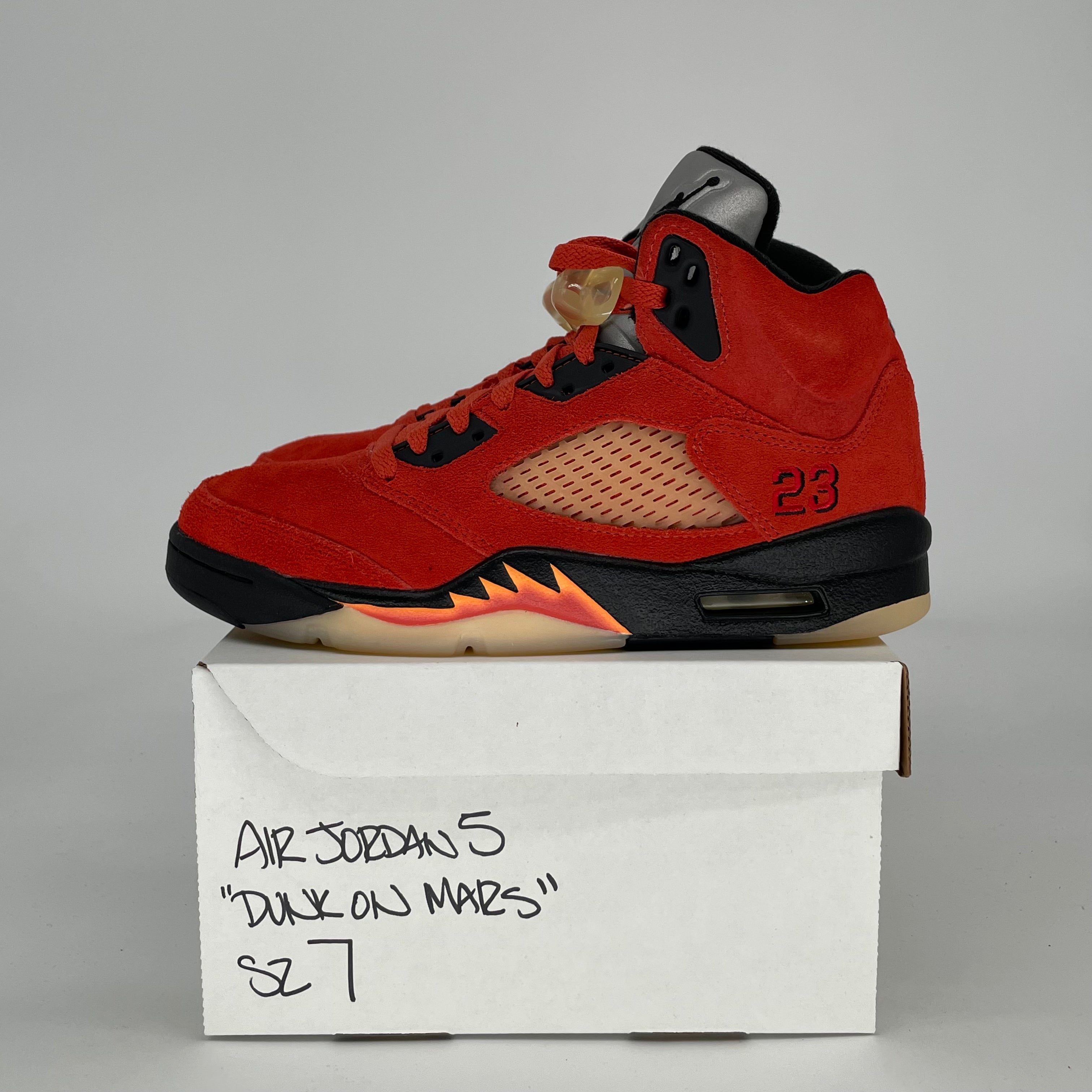 AIR JORDAN 5 DUNK ON MARS W DD9336-800 SIZE 7/8.5W
