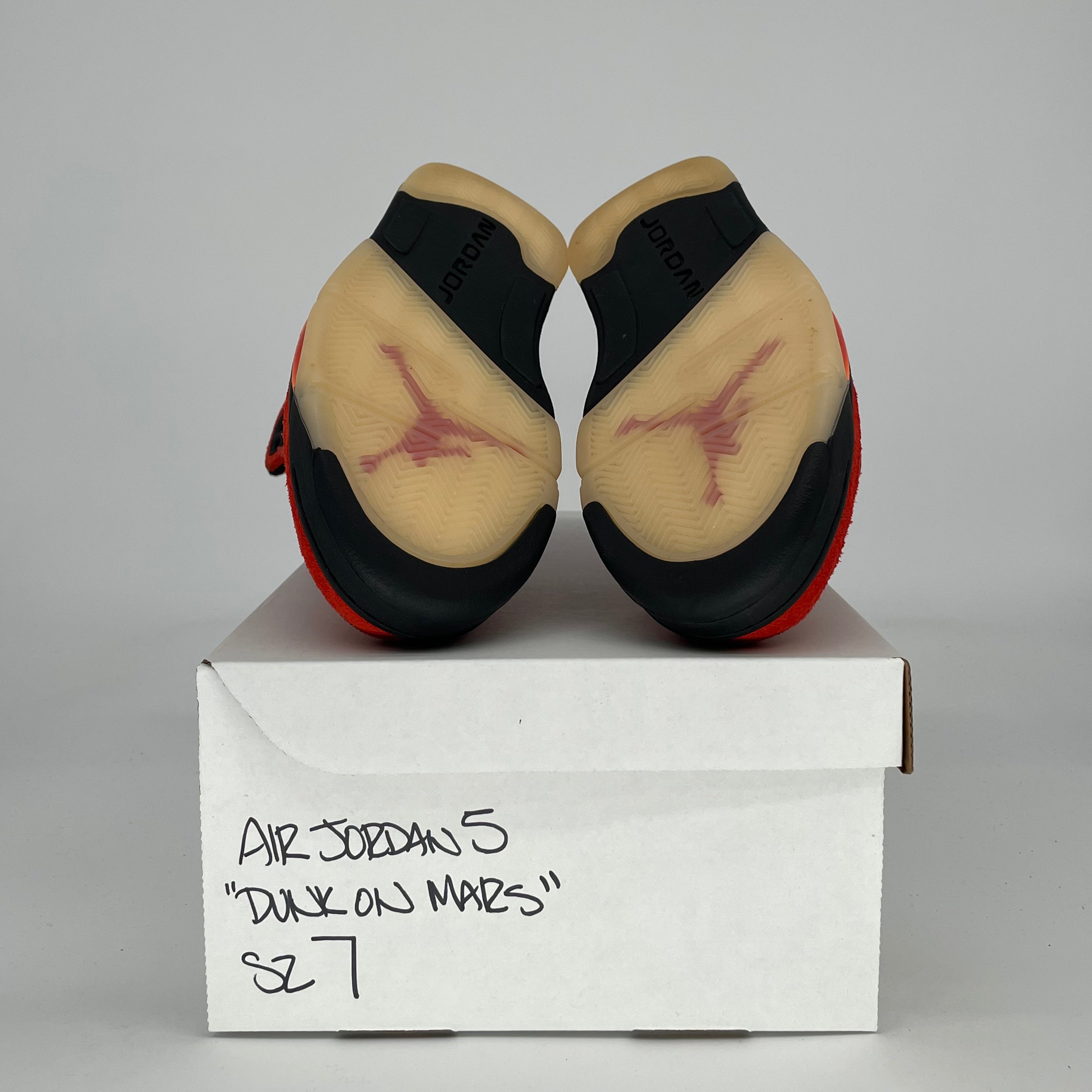 AIR JORDAN 5 DUNK ON MARS W DD9336-800 SIZE 7/8.5W