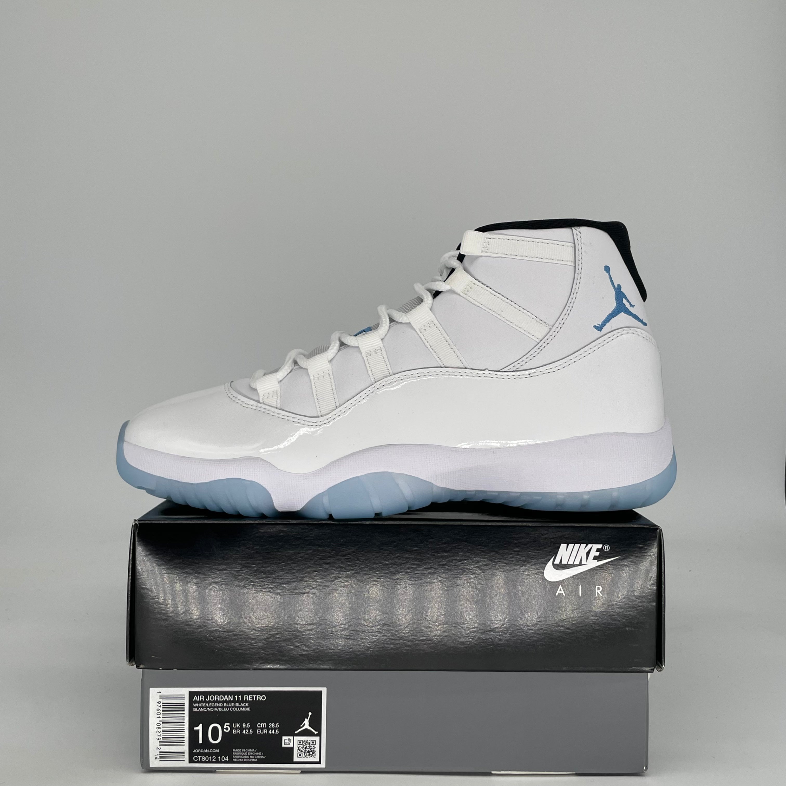 AIR JORDAN 11 LEGEND BLUE CT8012-104 SIZE 10.5/12W