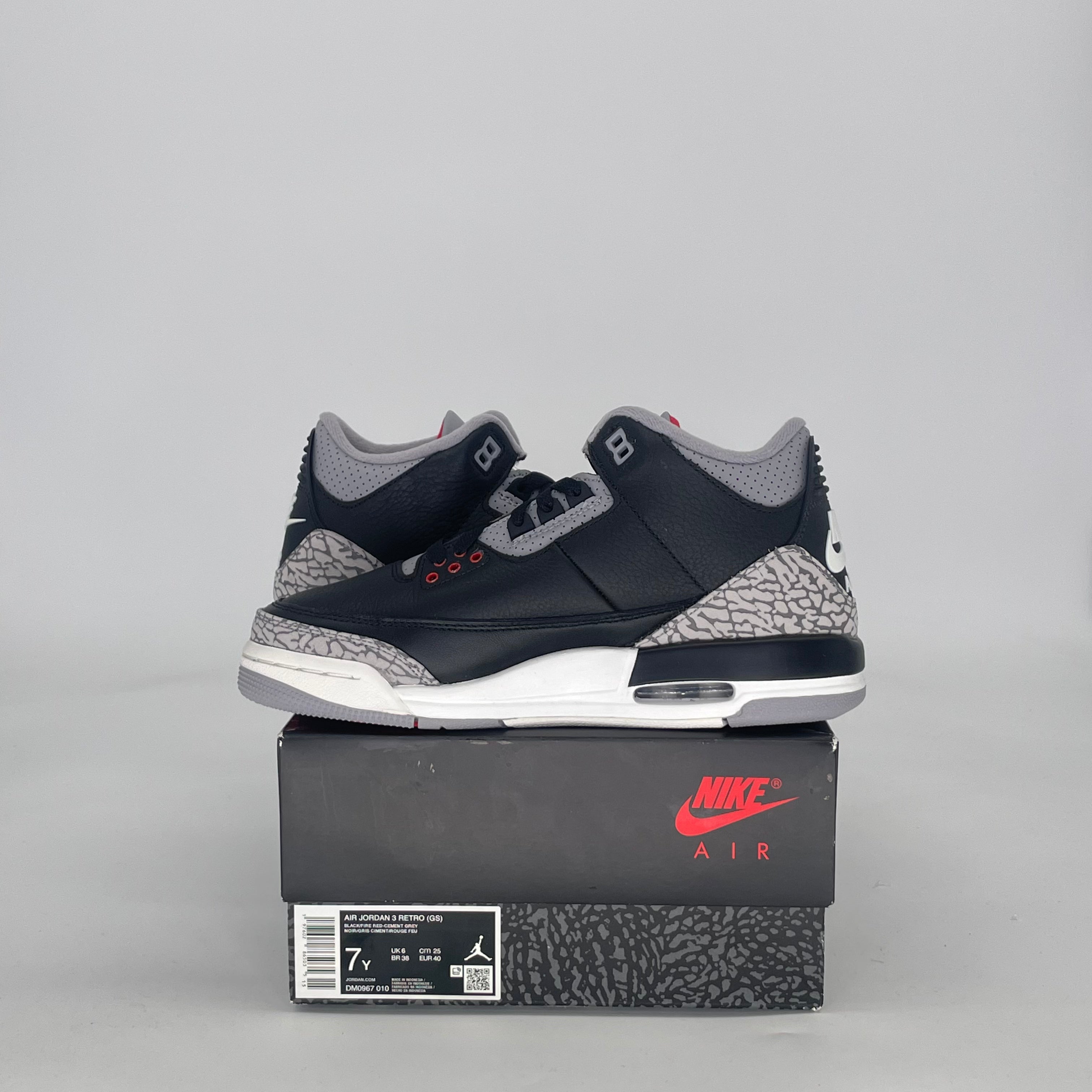 AIR JORDAN 3 BLACK CEMENT DM0967-010 SIZE 7/8.5W GS