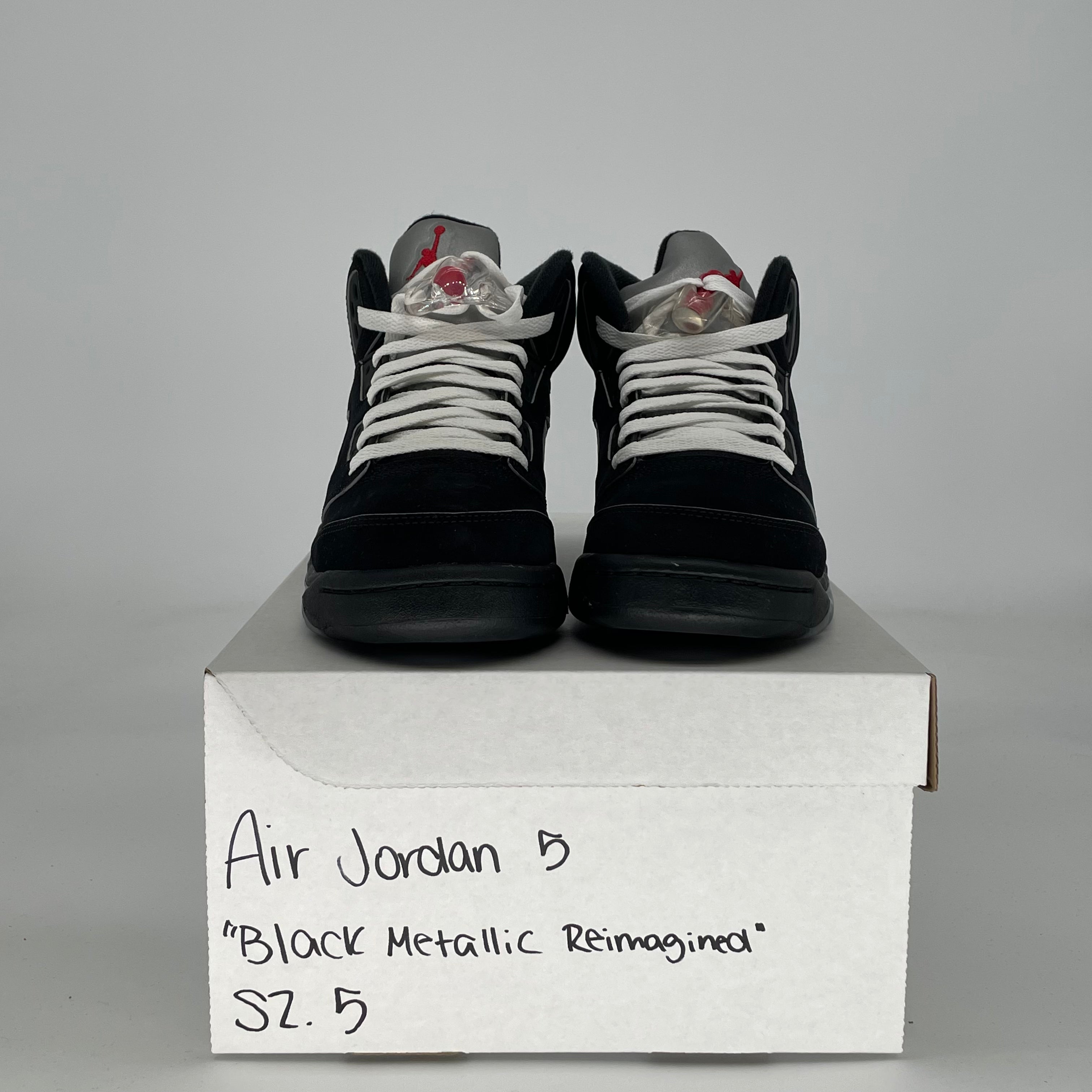 AIR JORDAN 5 BLACK METALLIC REIMAGED HF3976-001 SIZE 5/6.5W