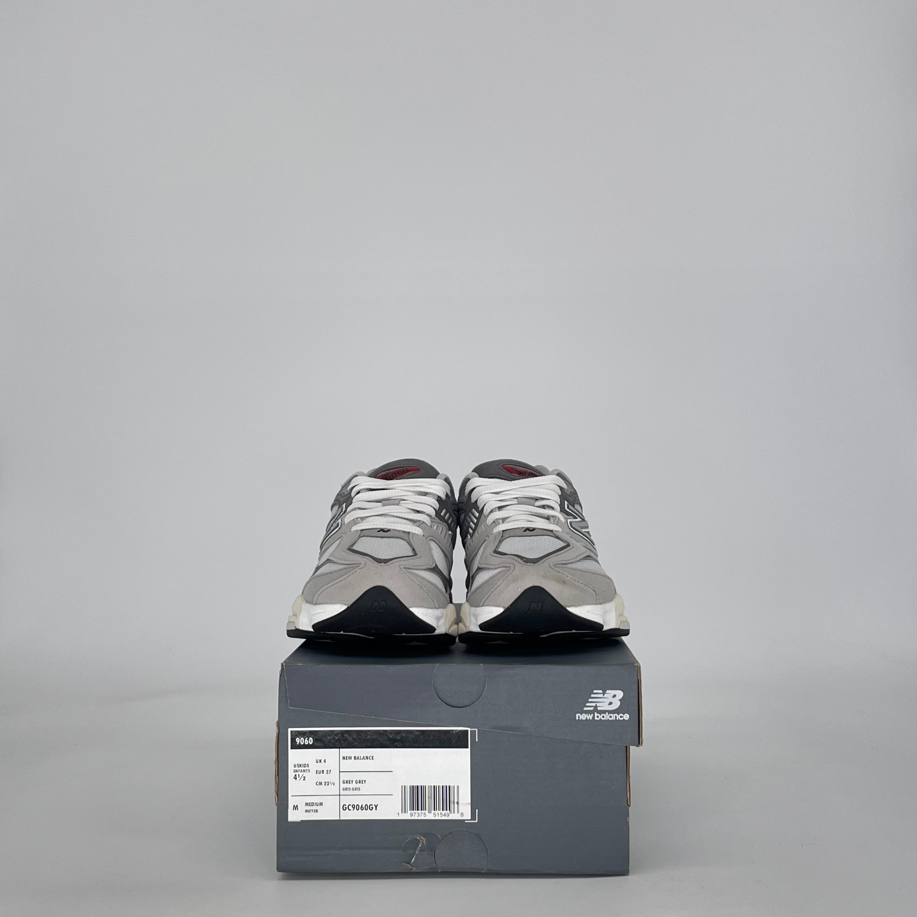NEW BALANCE 9060 RAIN CLOUD GC9060GY SIZE 4.5/6W GS