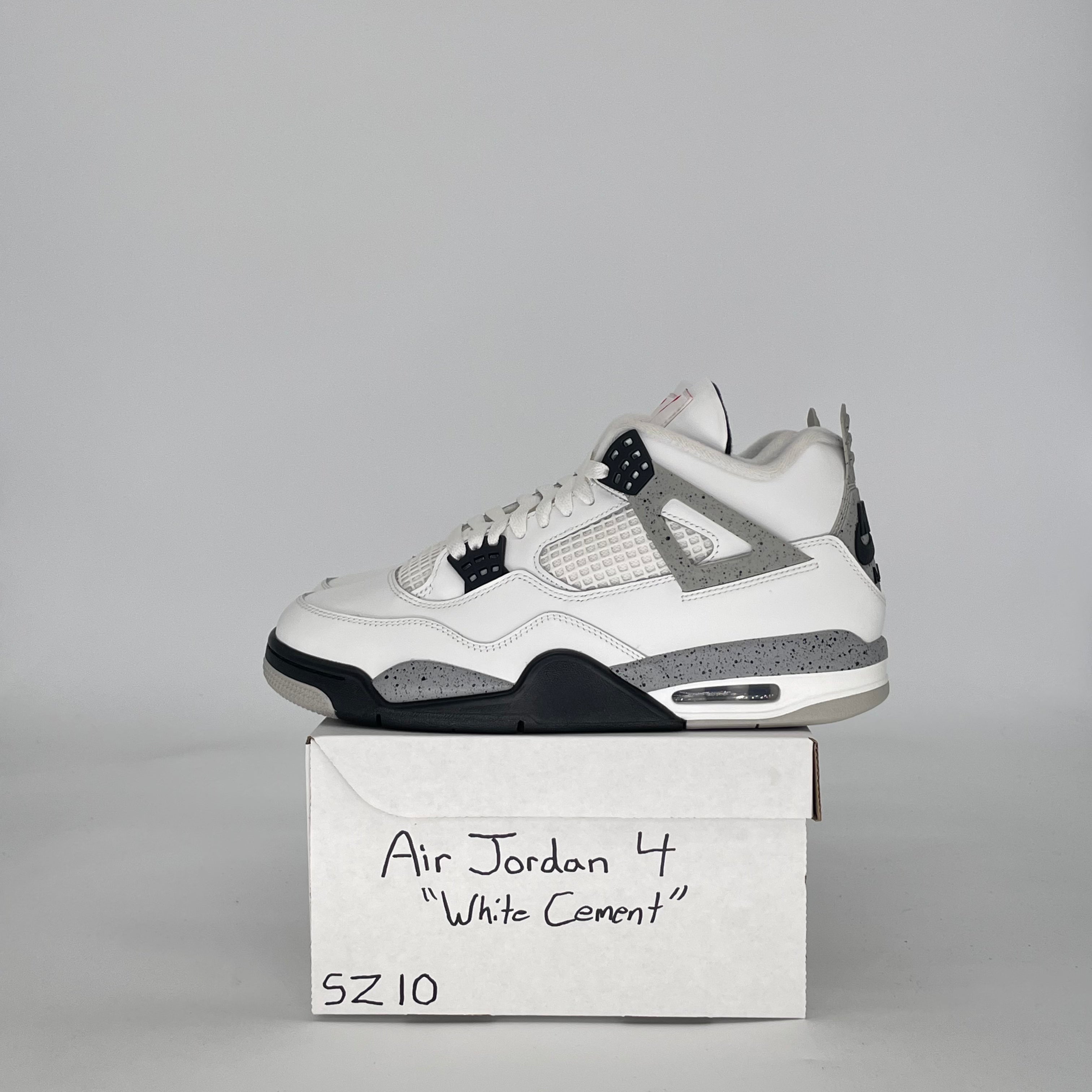 AIR JORDAN 4 WHITE CEMENT FV5029-100 SIZE 10/11.5W