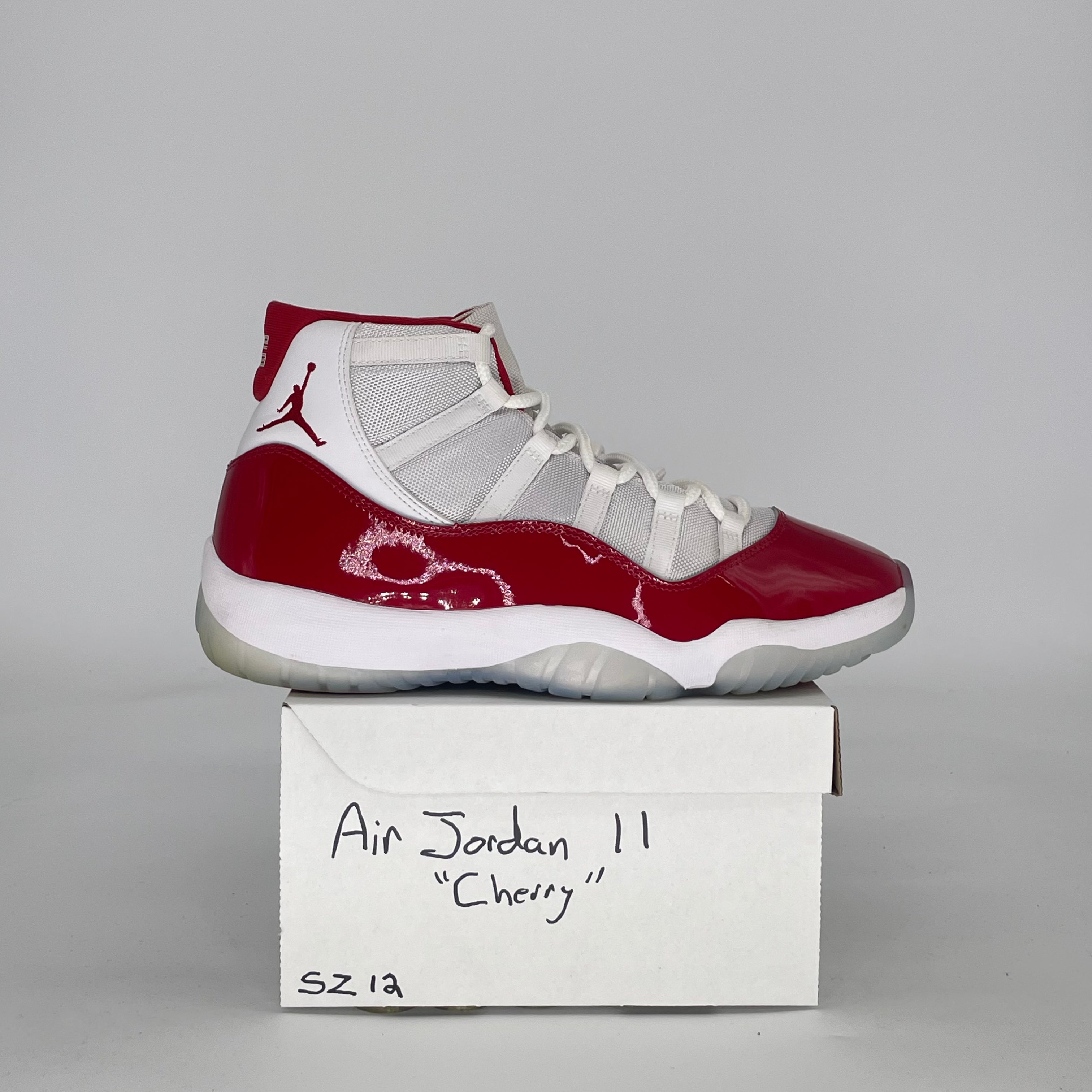 AIR JORDAN 11 CHERRY CT8012-116 SIZE 12/13.5W