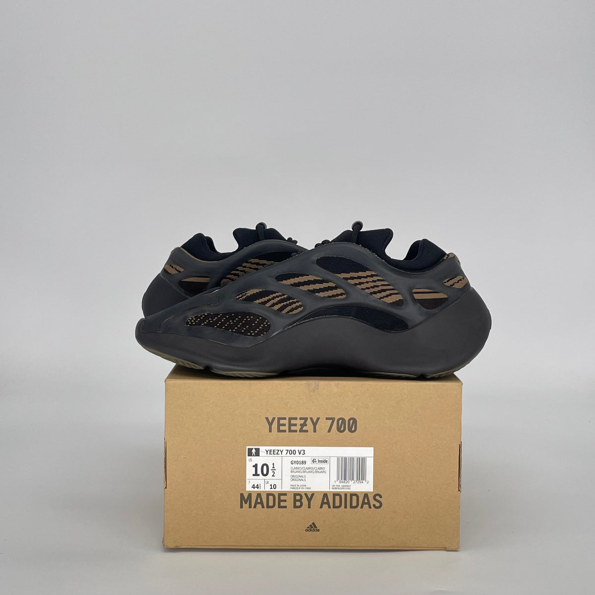 adidas Yeezy 700 V3 Clay Brown