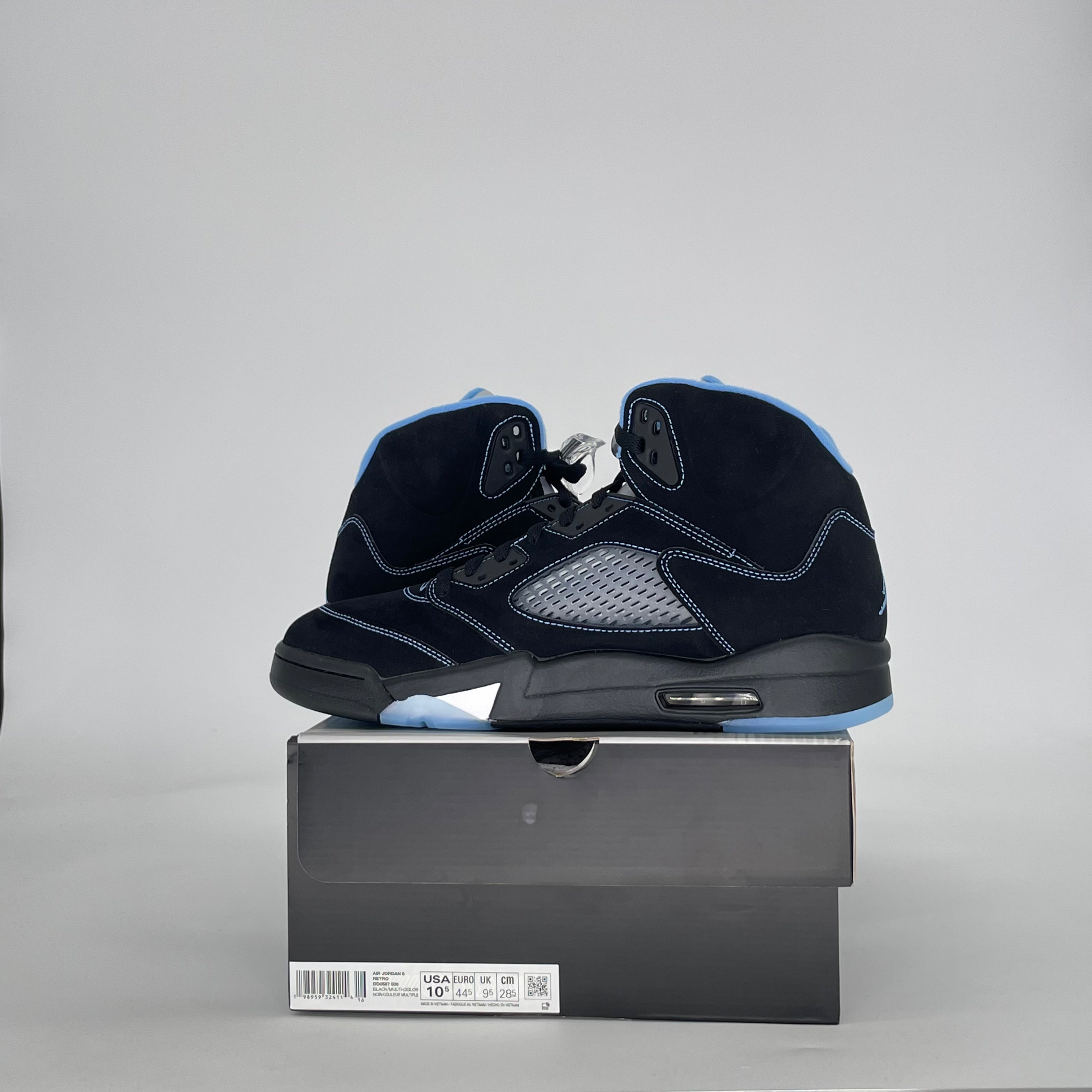AIR JORDAN 5 BLACK UNIVERSITY BLUE DD0587-008 SIZE 10.5/12W