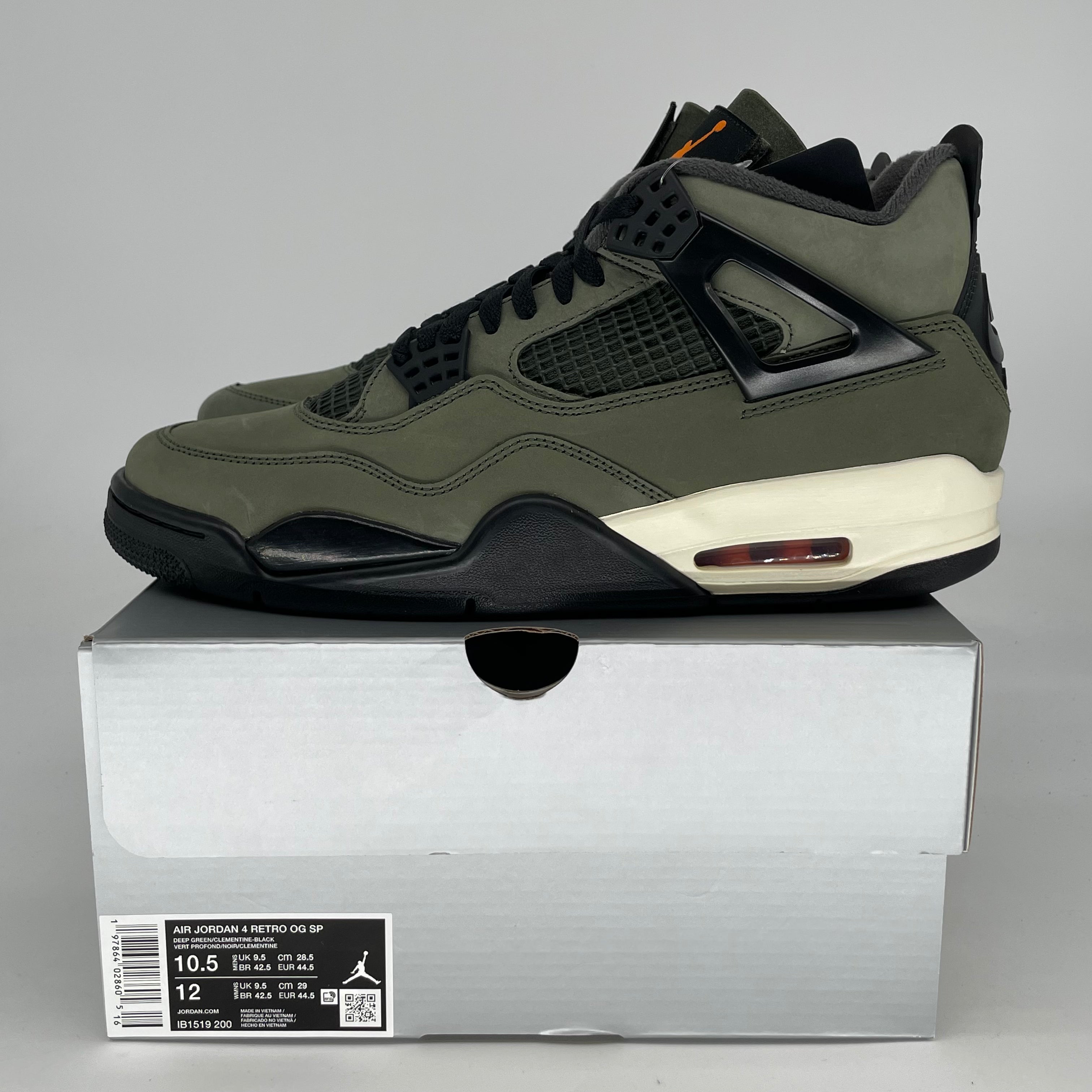 AIR JORDAN 4 UNDEFEATED 2025 IB1519-200 SIZE 10.5/12W