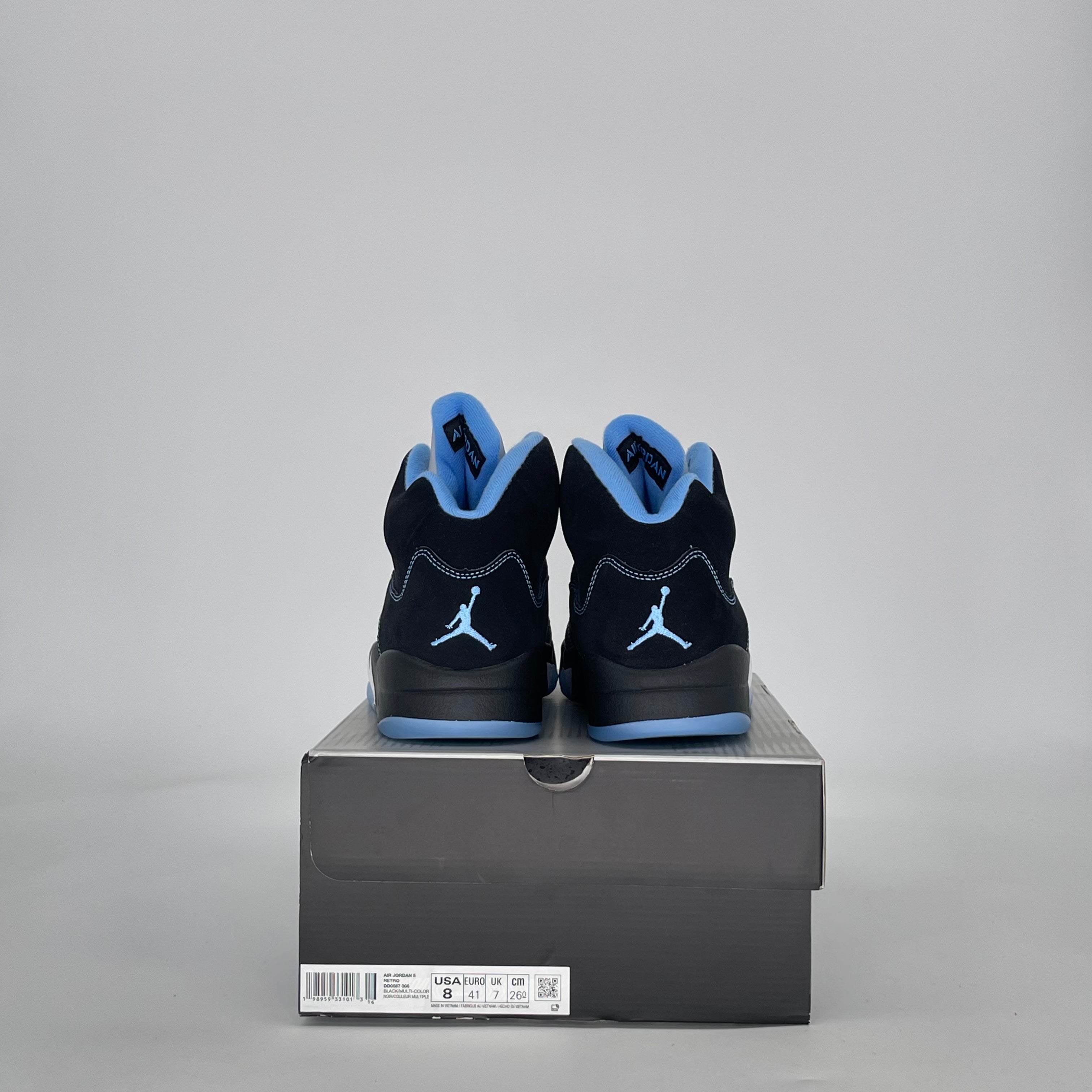 AIR JORDAN 5 BLACK UNIVERSITY BLUE DD0587-008 SIZE 8/9.5W