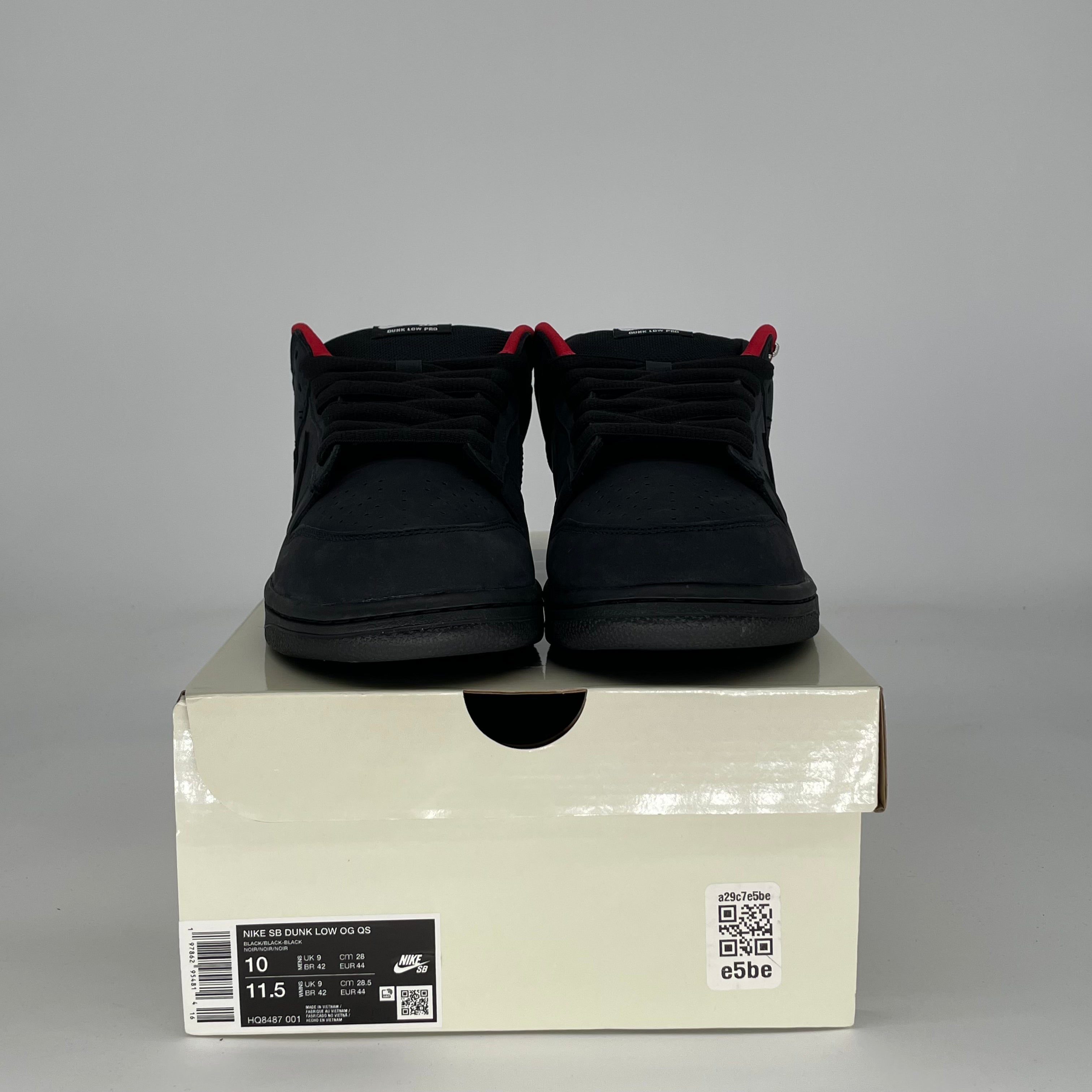 NIKE SB DUNK LOW SUPREME 94 BLACK HQ8487-001 SIZE 10/11.5W