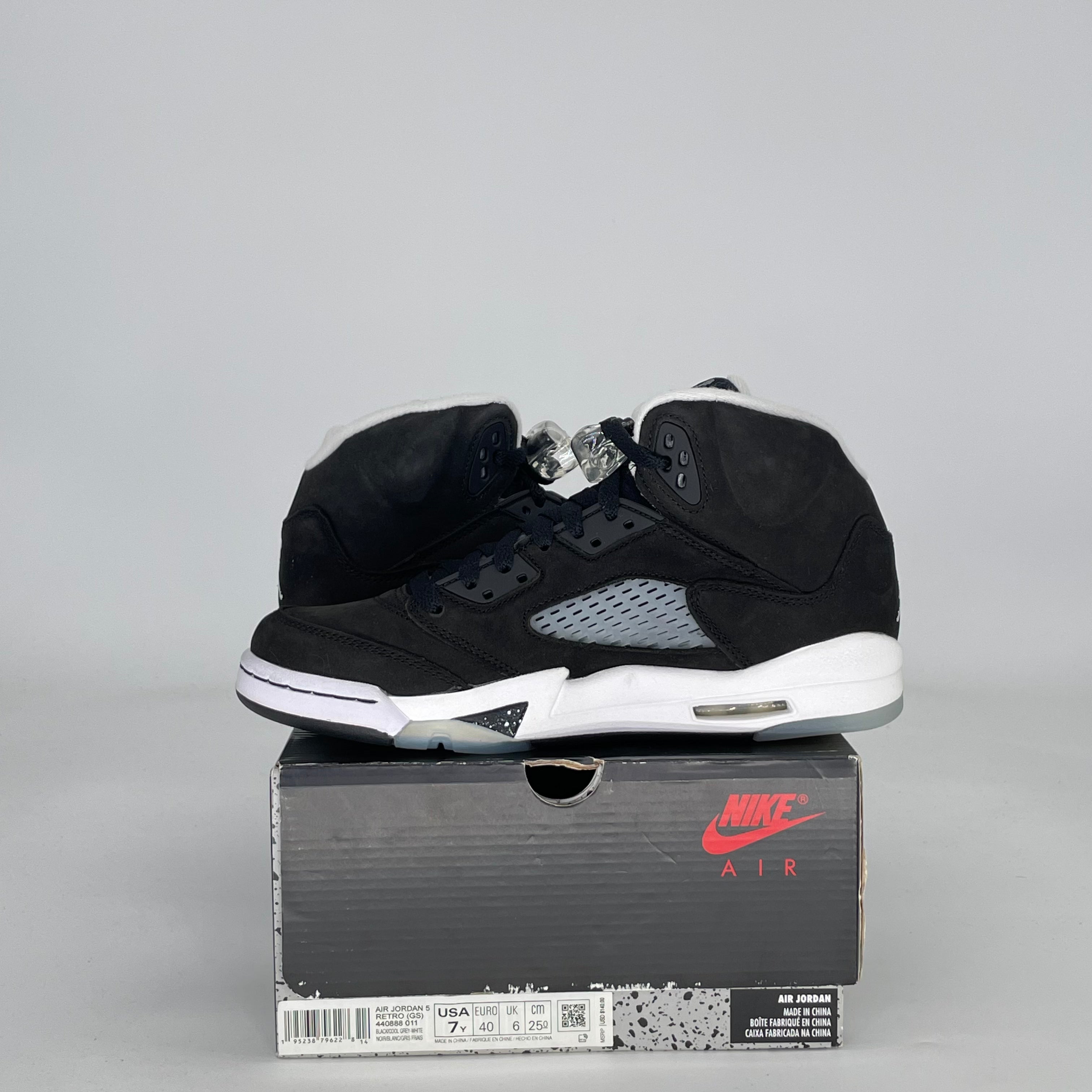 AIR JORDAN 5 MOONLIGHT 440888-011 SIZE 7/8.5W GS