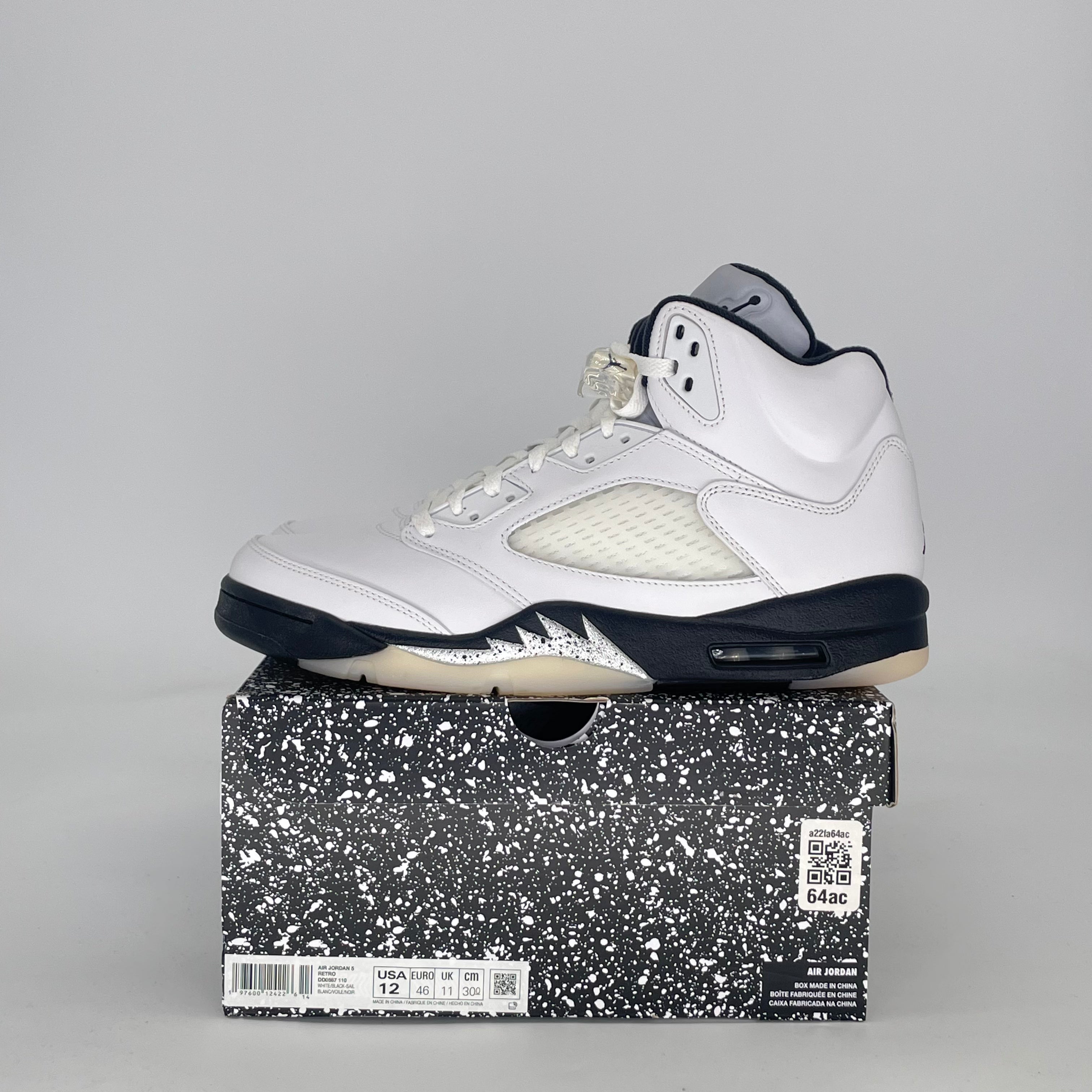 AIR JORDAN 5 REVERSE METALLIC DD0587-110 SIZE 12/13.5W