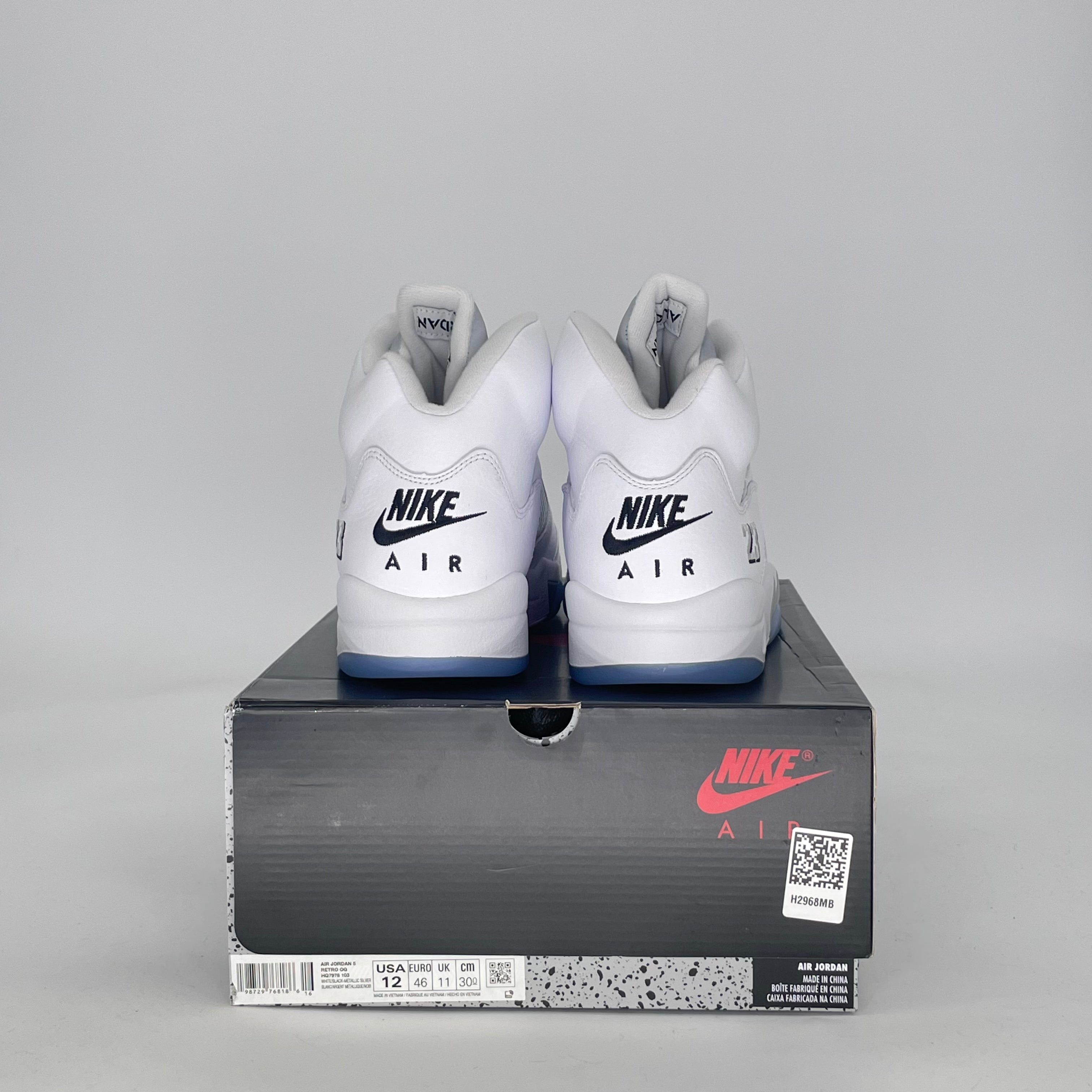AIR JORDAN 5 WHITE METALLIC HQ7978-103 SIZE 12/13.5W