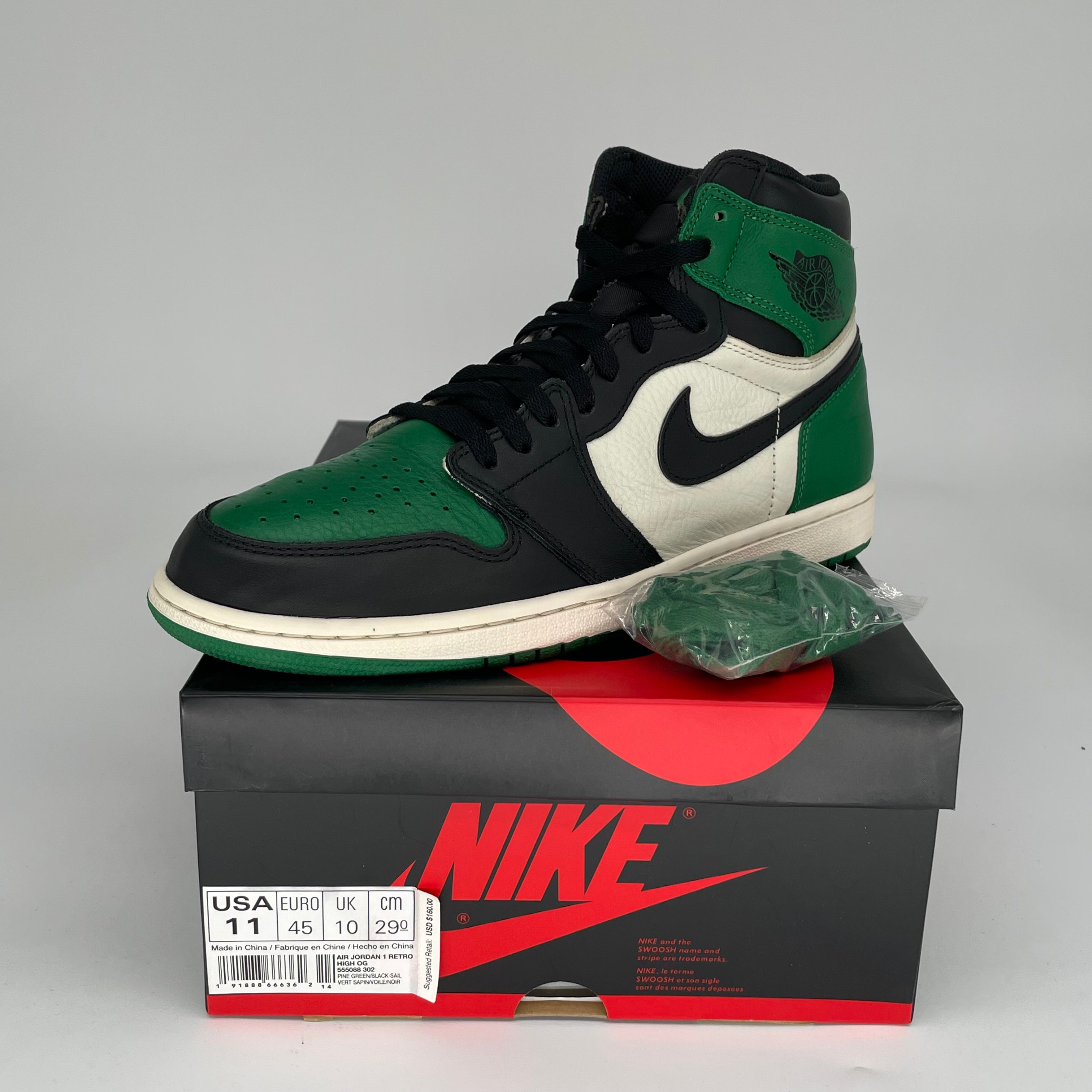 AIR JORDAN 1 PINE GREEN SIZE 11 555088-302