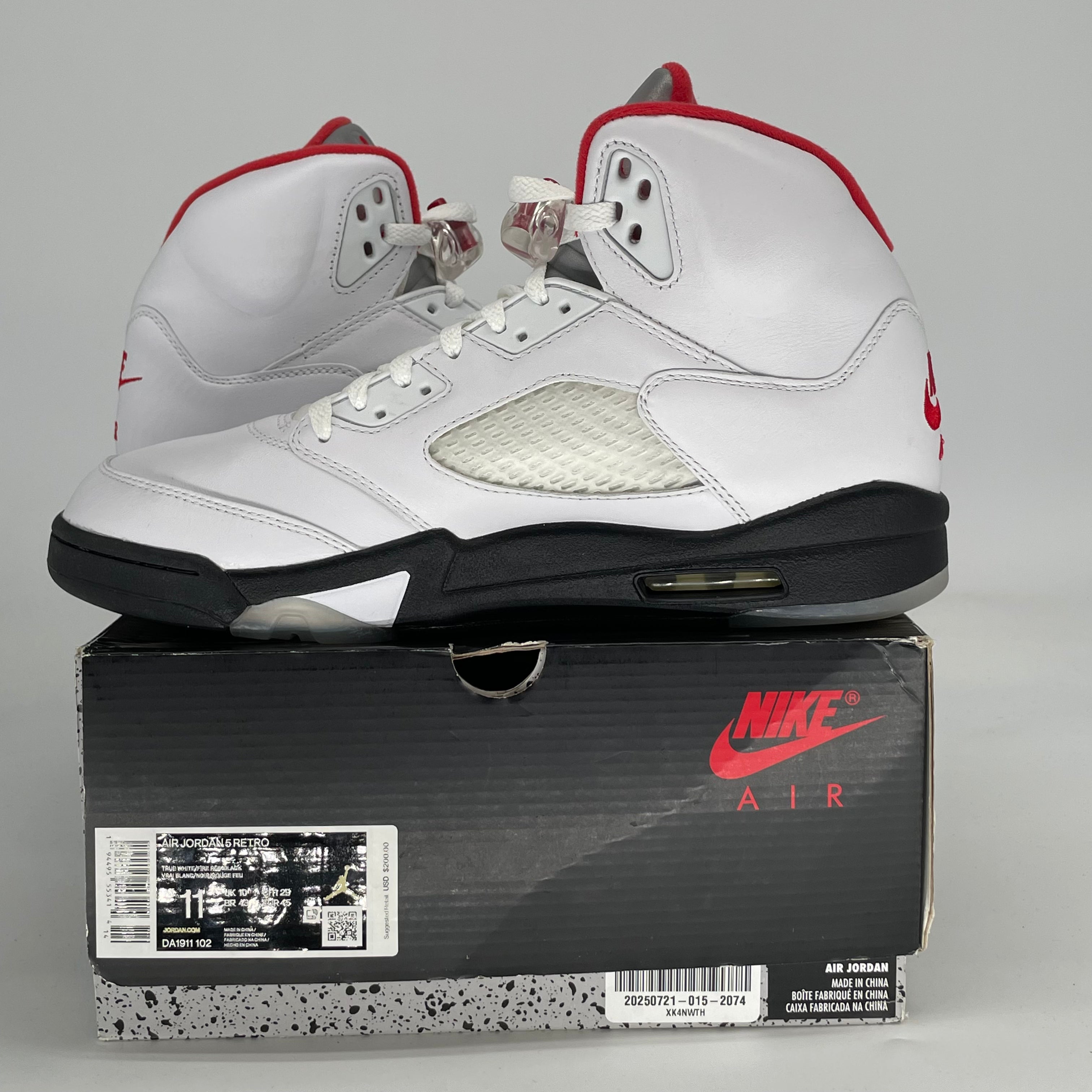 AIR JORDAN 5 FIRE RED SILVER TONGUE DA1911-102 SIZE 11/12.5W
