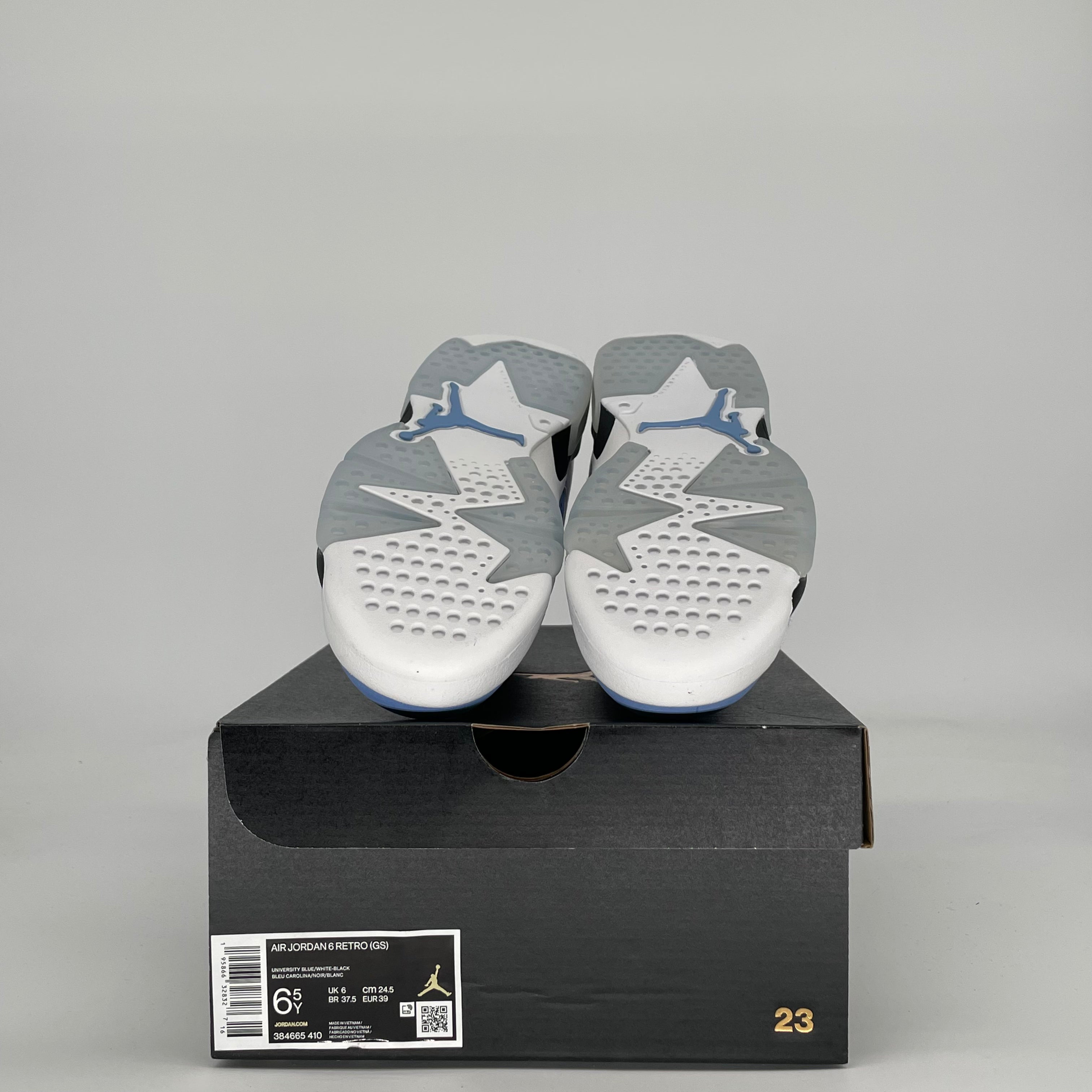 AIR JORDAN 6 UNC WHITE 384665-410 SIZE 6.5/8W