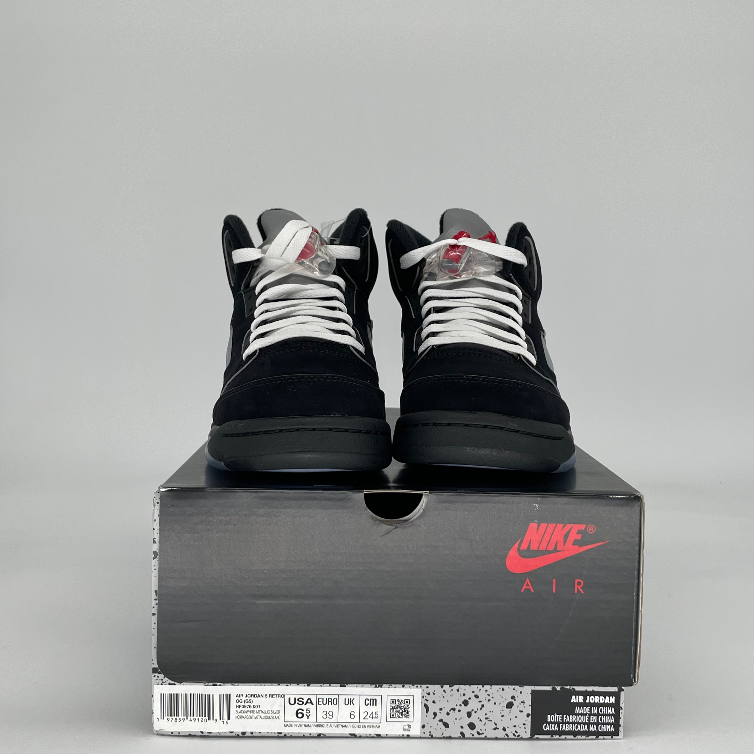 AIR JORDAN 5 BLACK METALLIC REIMAGINED HF3976-001 SIZE 6.5/8W