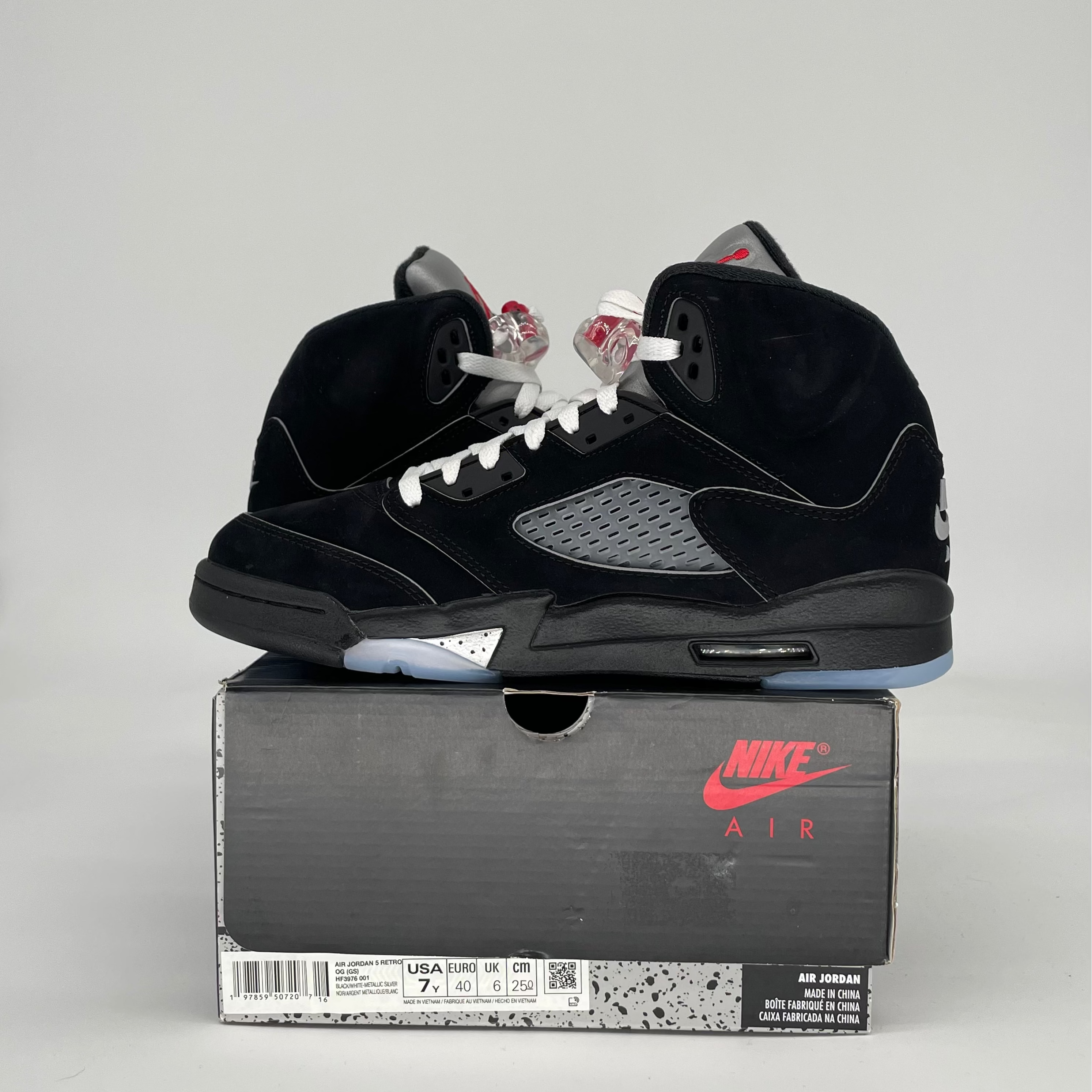AIR JORDAN 5 BLACK METALLIC REIMAGINED HF3976-001 SIZE 7/8.5W