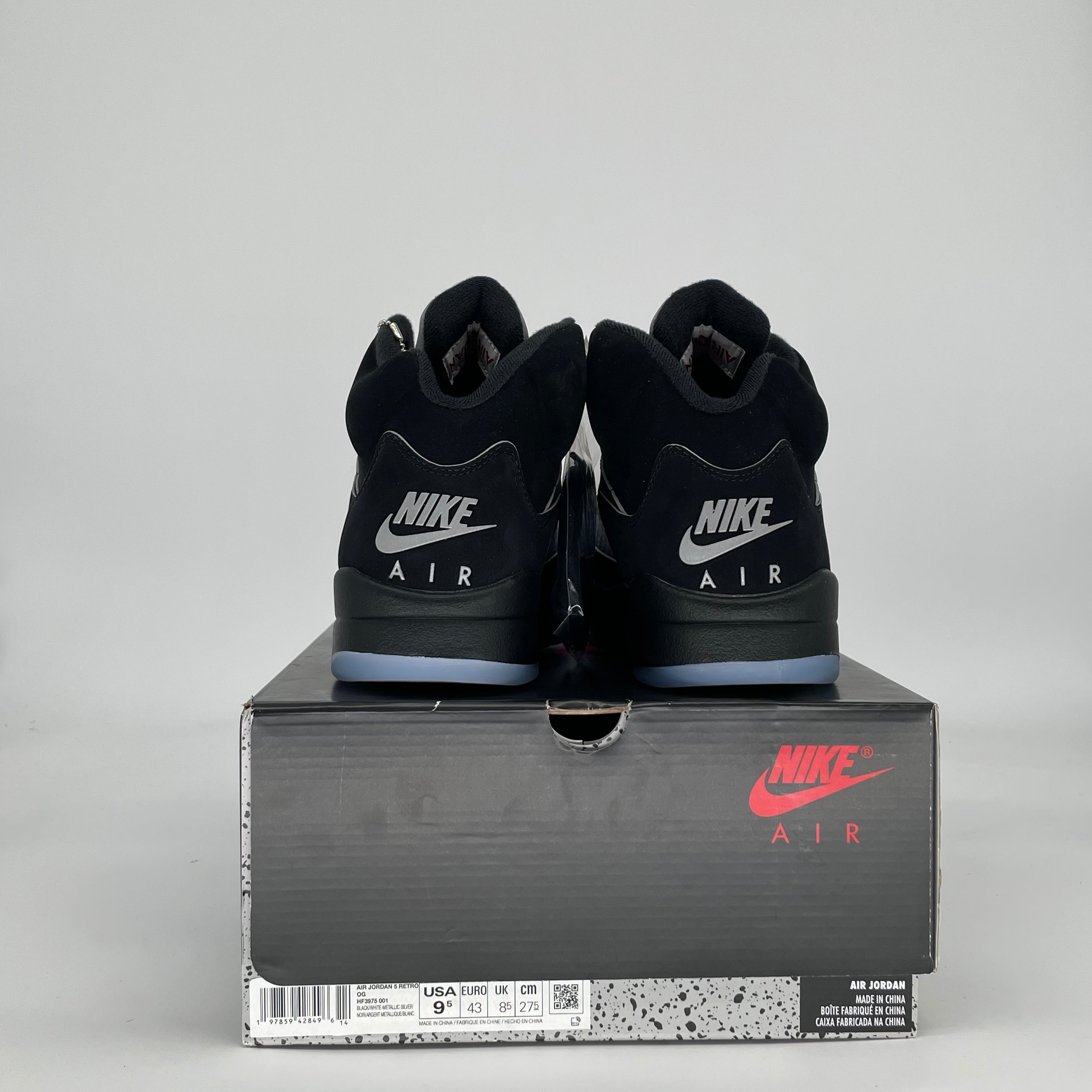 AIR JORDAN 5 BLACK METALLIC REIMAGINED HF3975-001 SIZE 9.5/11W