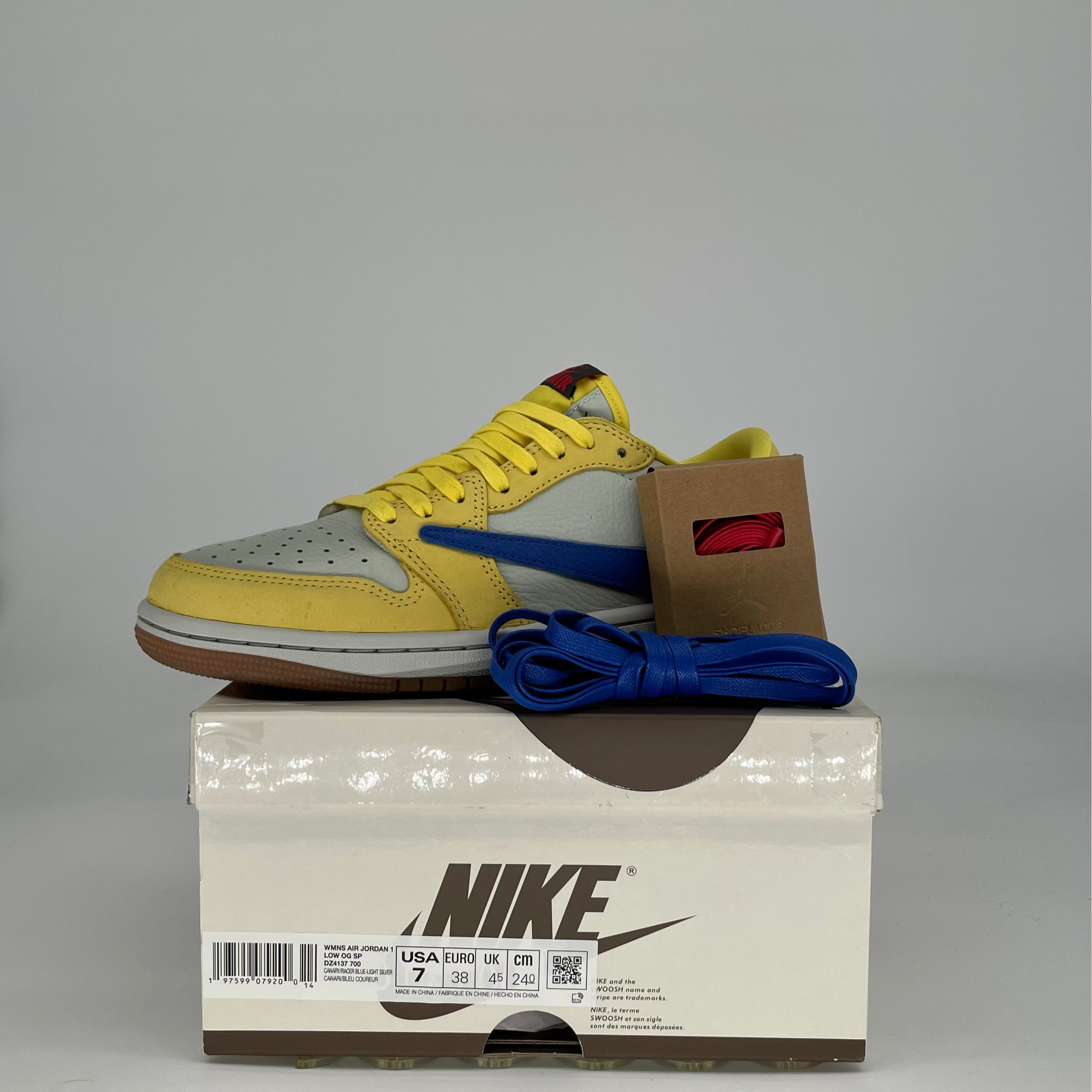 AIR JORDAN 1 TRAVIS SCOTT CANARY W DZ4137-700 SIZE 5.5/7W