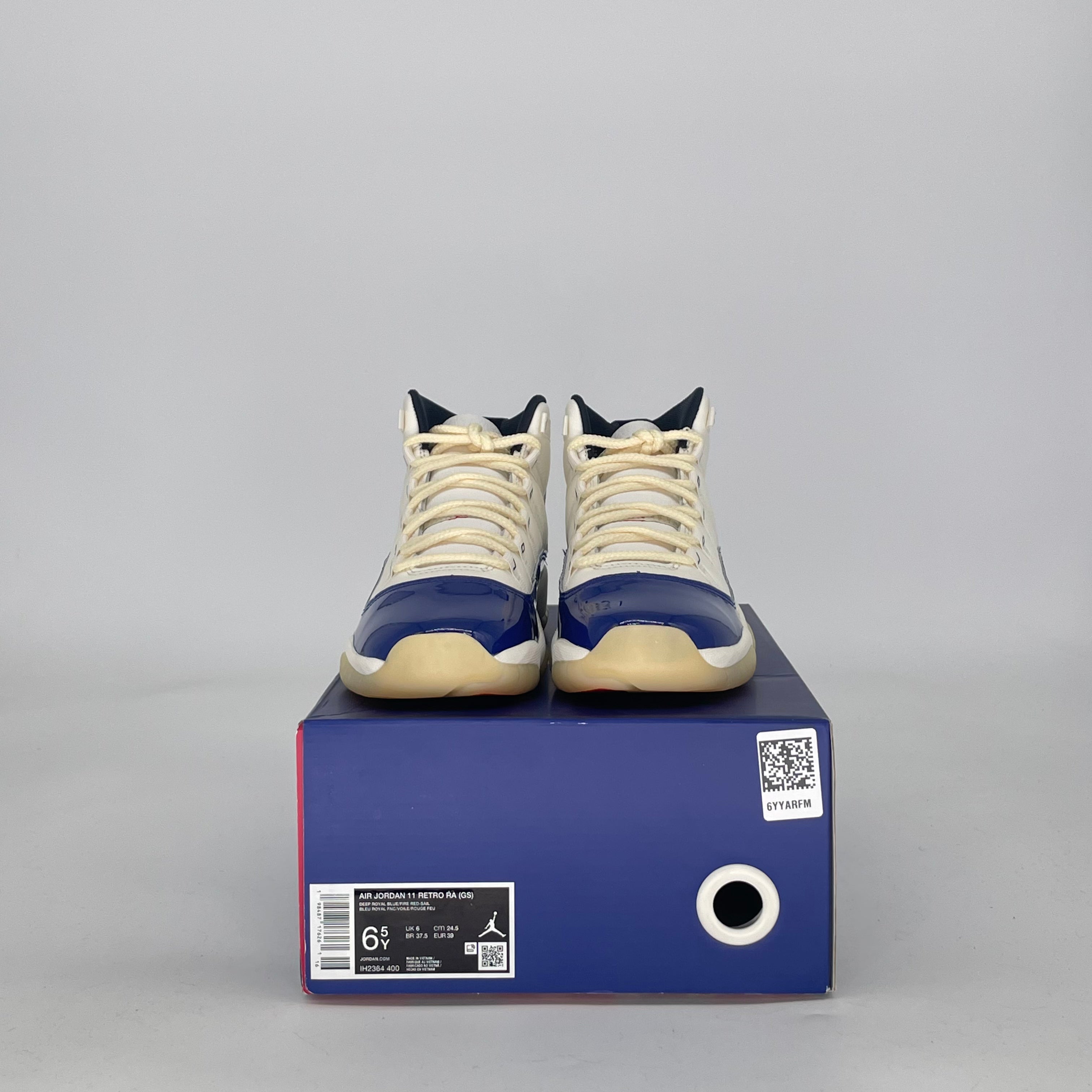 AIR JORDAN 11 RARE AIR IH2364-400 SIZE 6.5/8W GS