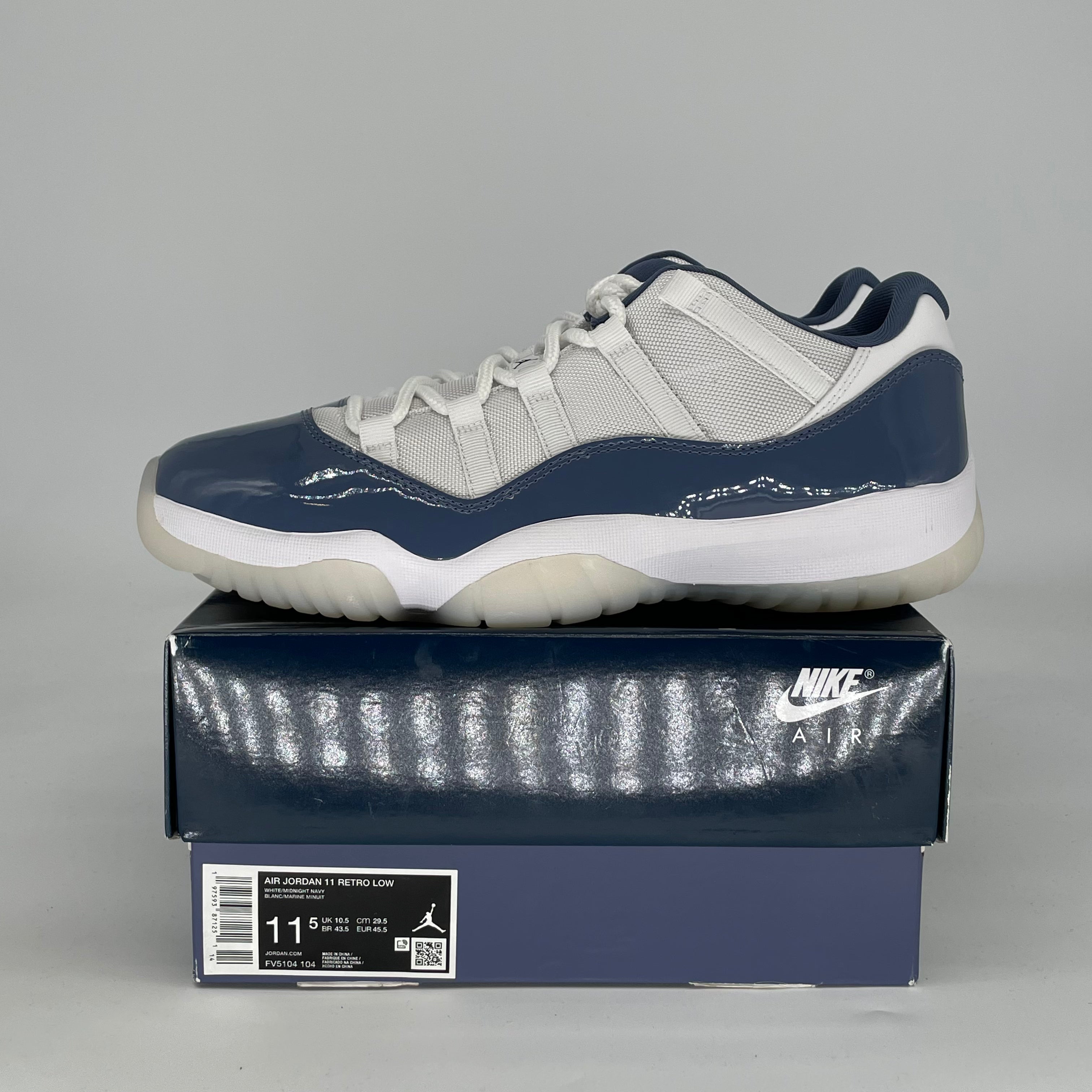 AIR JORDAN 11 LOW DIFFUSED BLUE FV5104-104 SIZE 11.5/13W