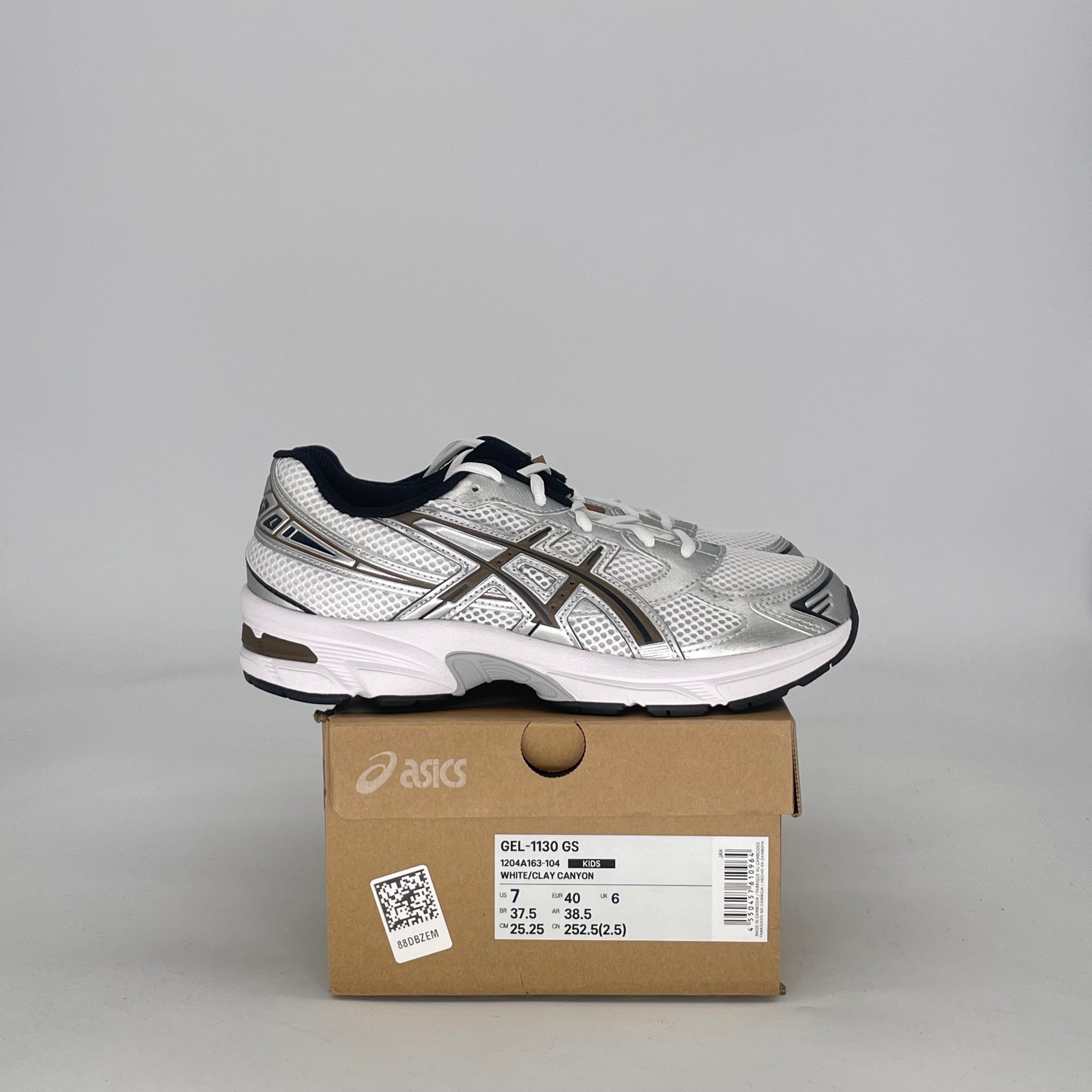 ASICS GEL-1130 WHITE CLAY CANYON 1204A163-104 SIZE 7/8.5W GS