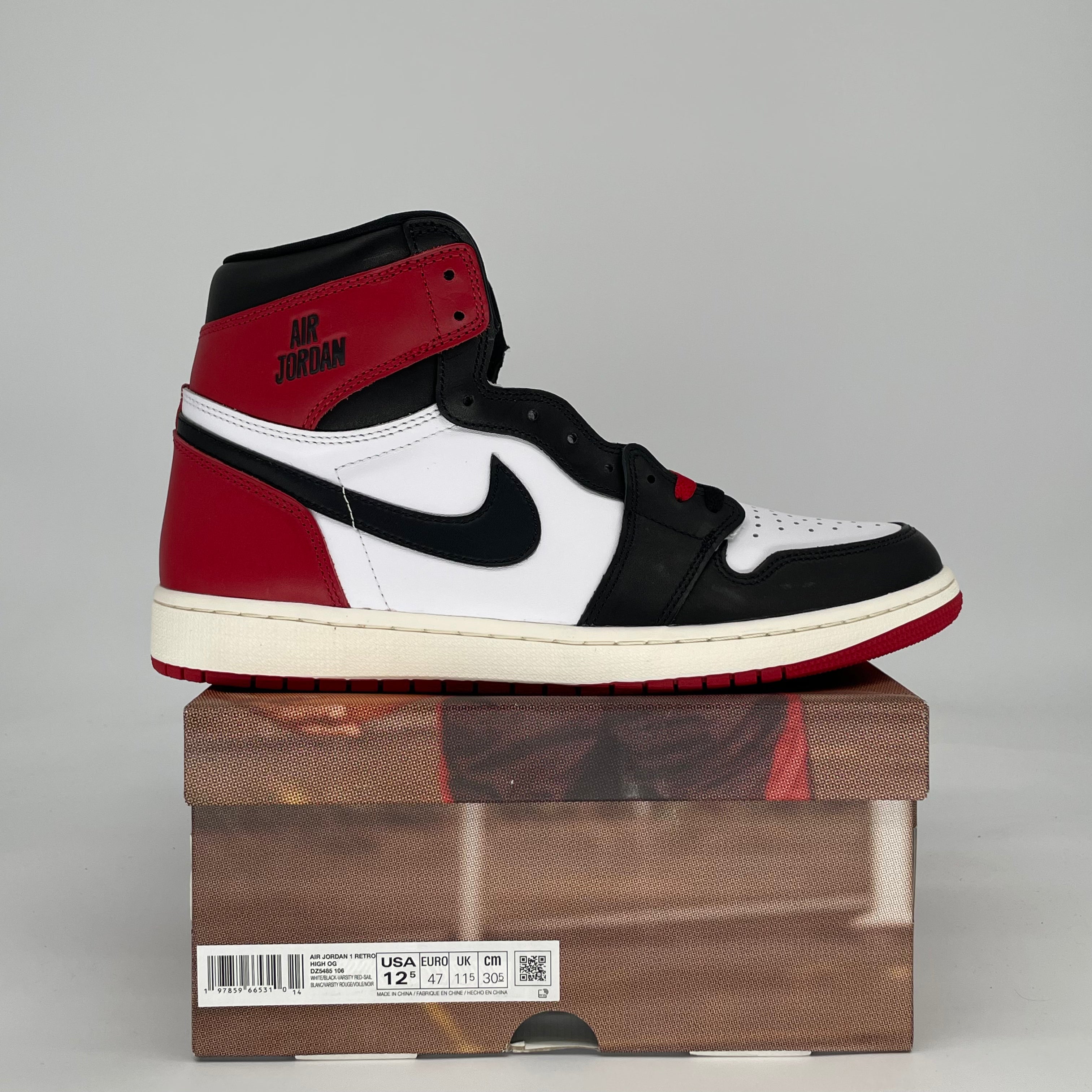 AIR JORDAN 1 BLACK TOE REIMAGINED DZ5485-106 SIZE 12.5/14W