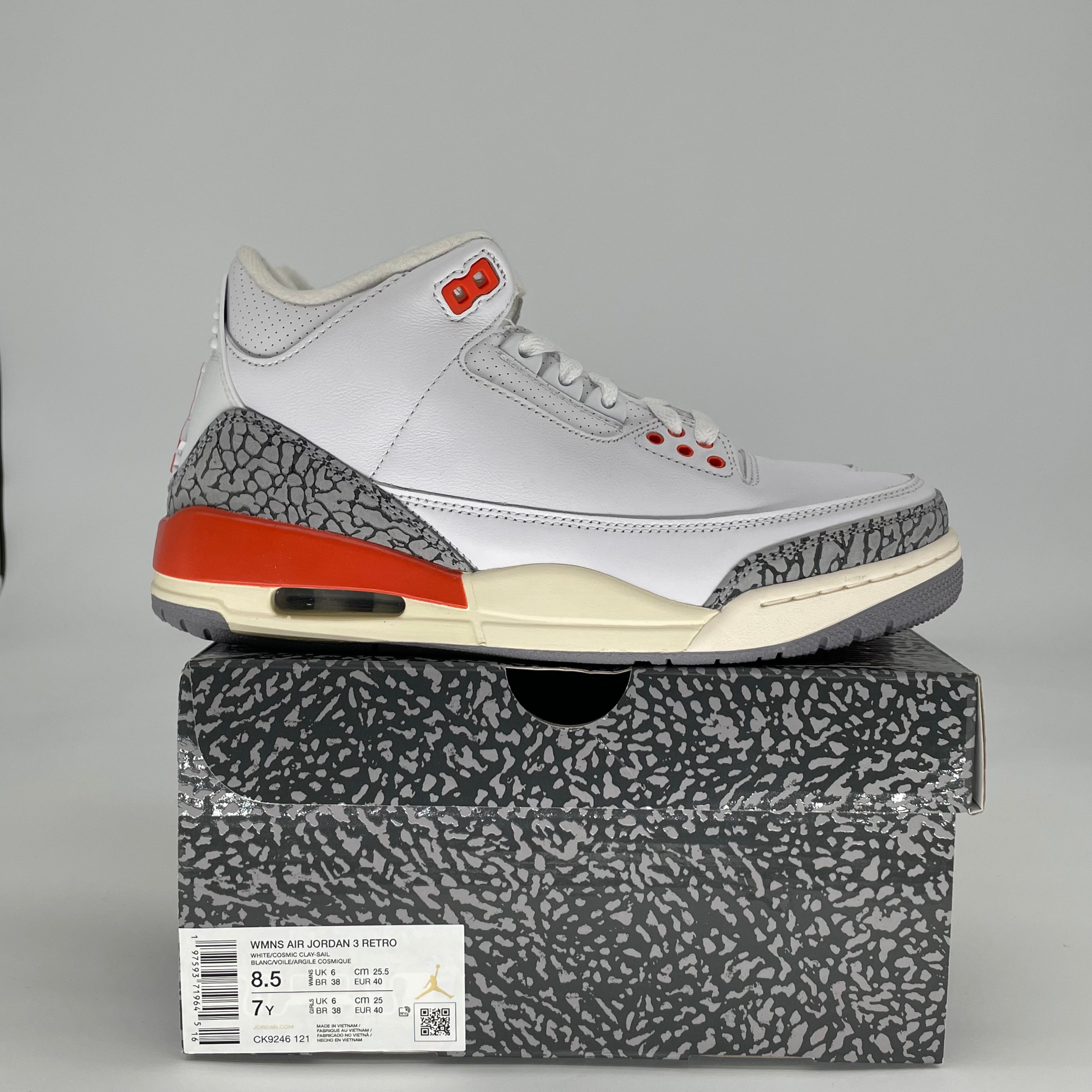 AIR JORDAN 3 GEORGIA PEACH W CK9246-121 SIZE 7/8.5W