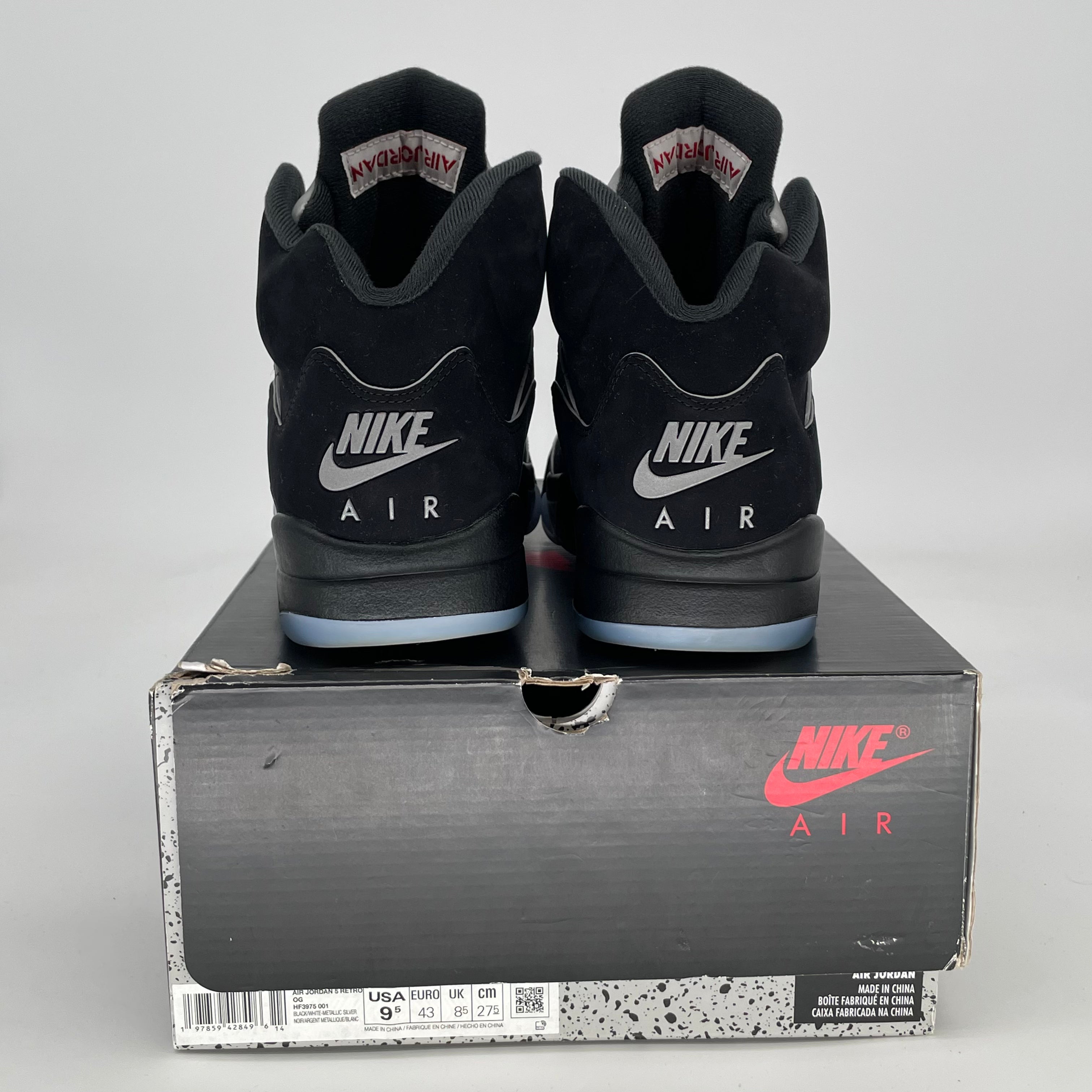 AIR JORDAN 5 BLACK METALLIC REIMAGINED HF3975-001 SIZE 9.5/11W