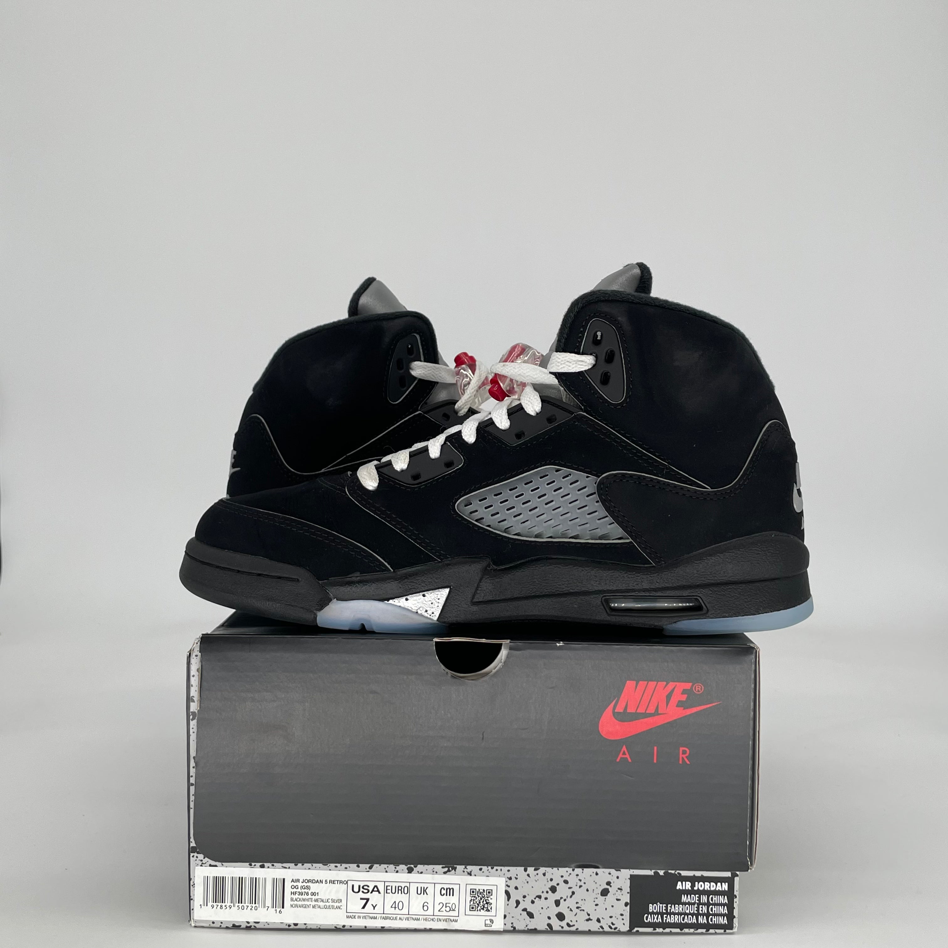 AIR JORDAN 5 BLACK METALLIC REIMAGINED HF3976-001 SIZE 7/8.5W