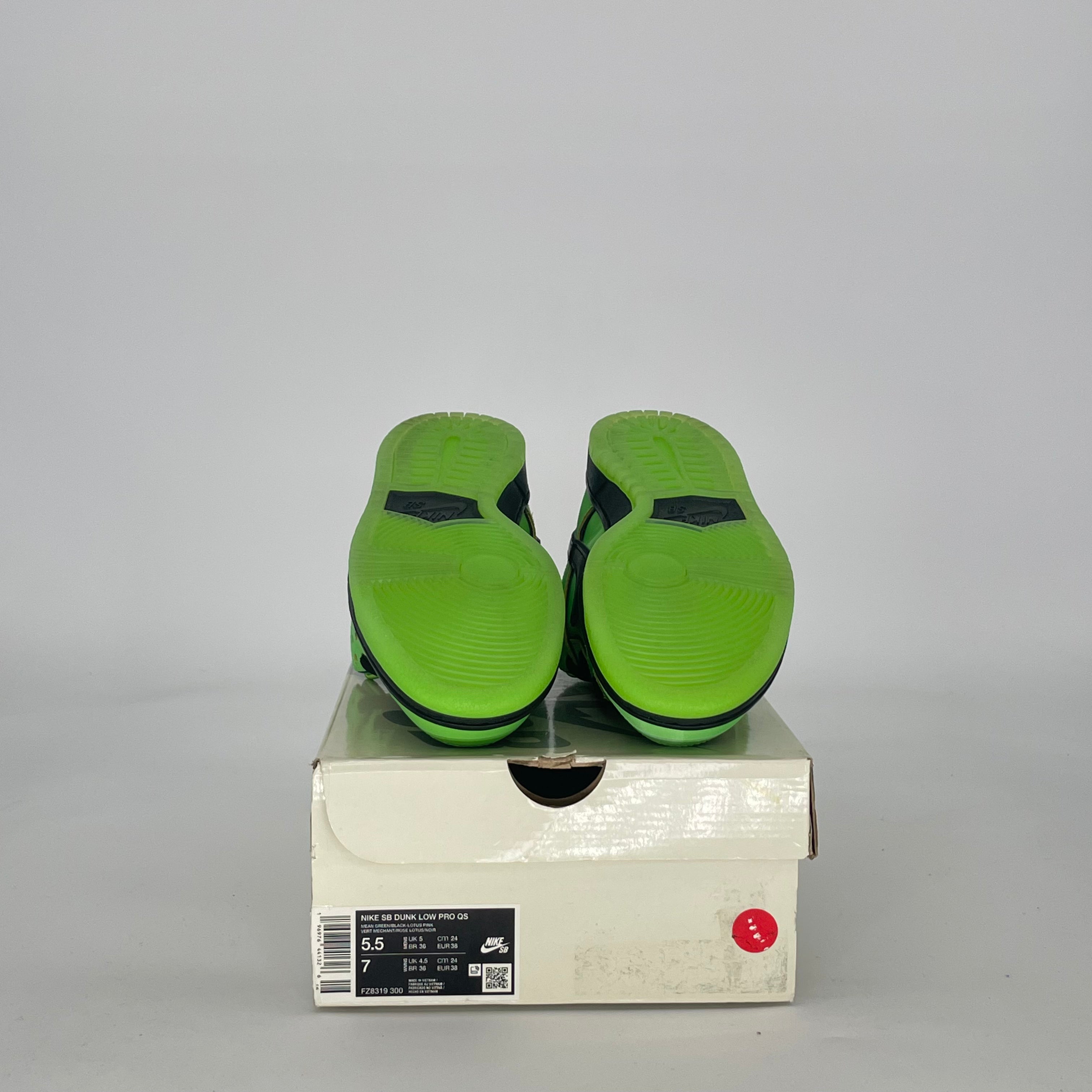 NIKE SB DUNK LOW THE POWERPUFF GIRLS BUTTERCUP FZ8319-300 SIZE 7/8.5W GS