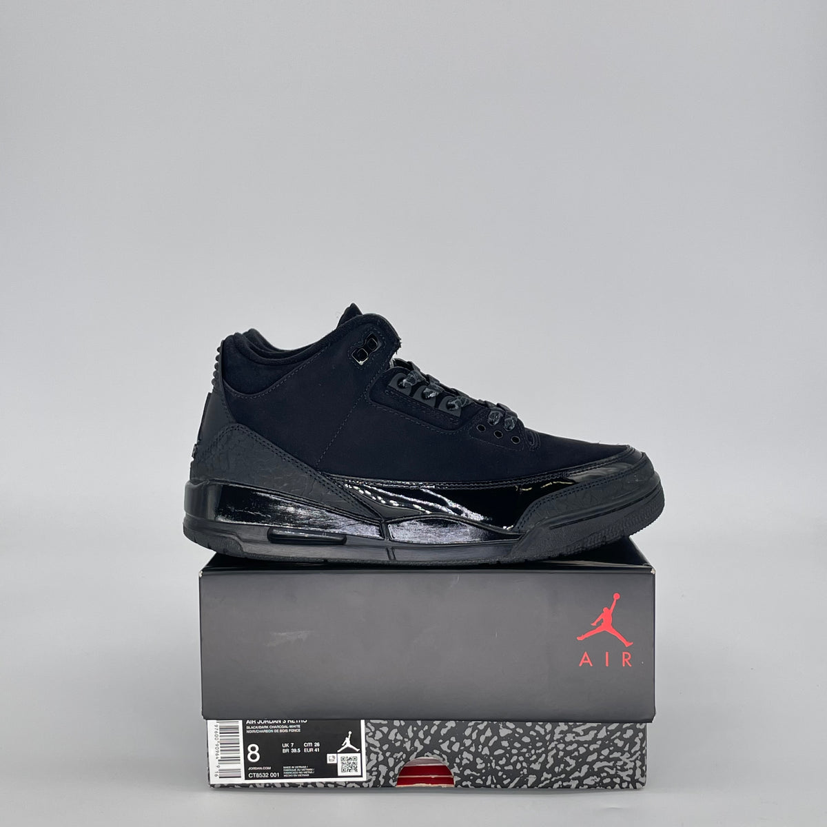 Jordan 3 Retro Black Cat (2025)