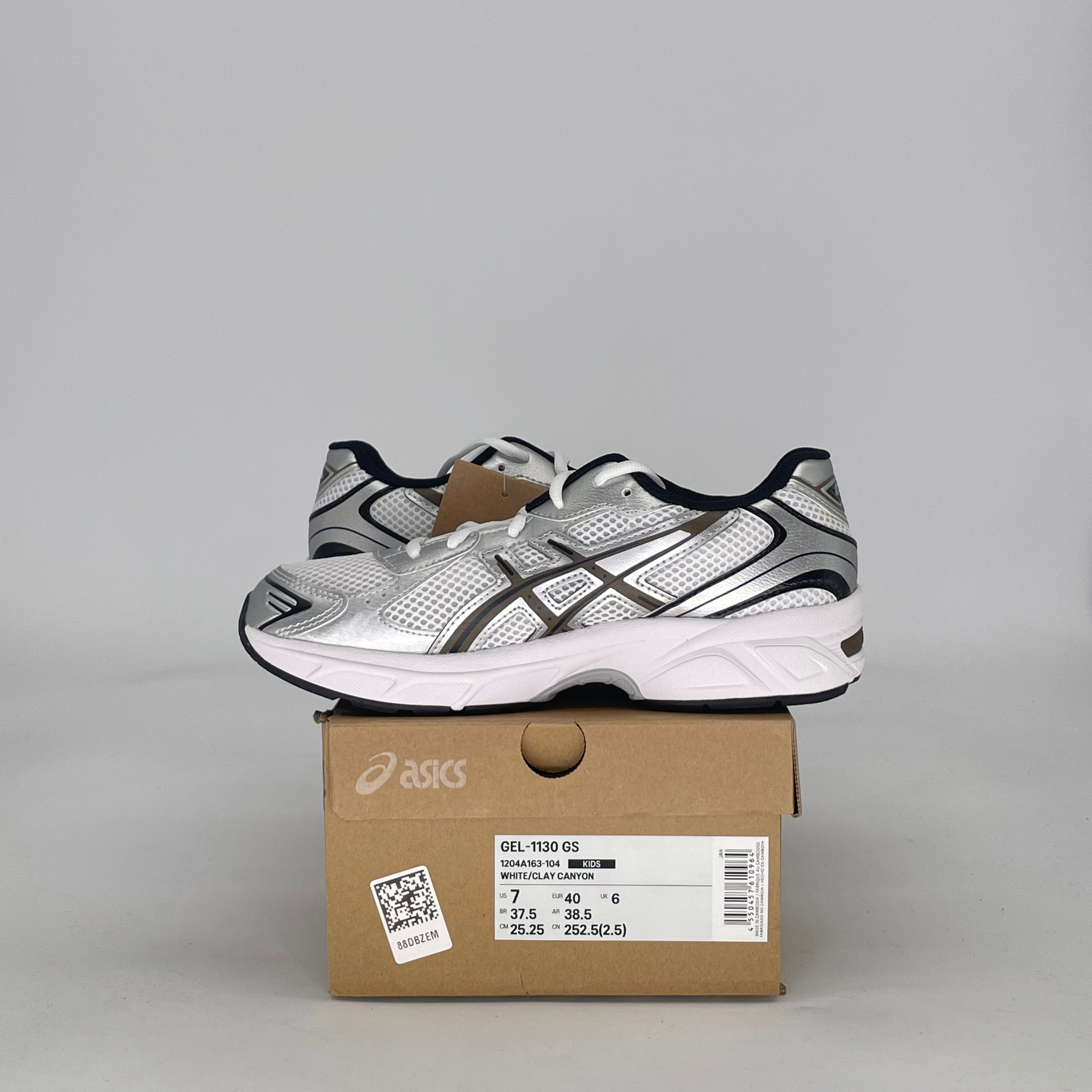 ASICS GEL-1130 WHITE CLAY CANYON 1204A163-104 SIZE 7/8.5W GS