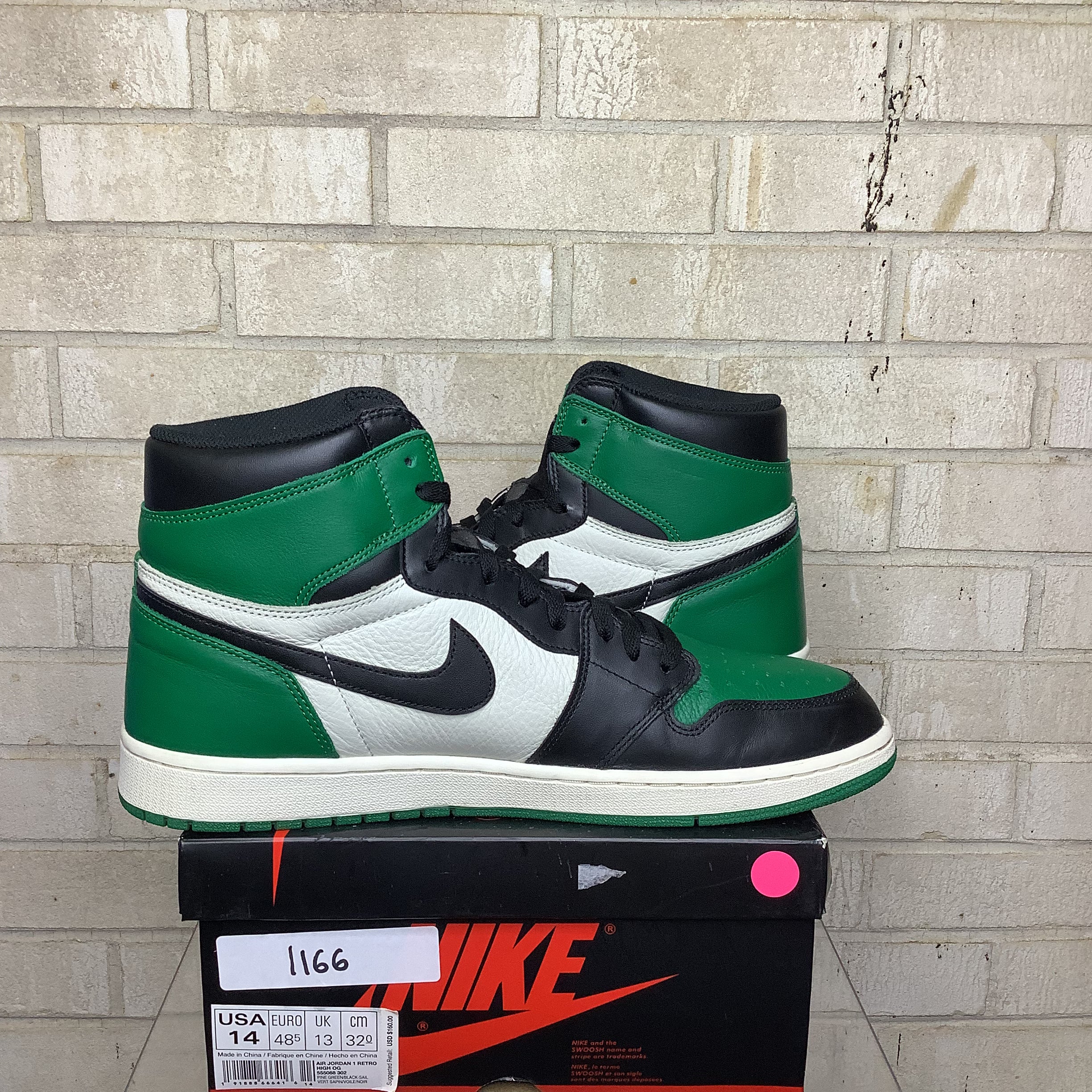 Air Jordan 1 Pine Green Size 14/15.5W 555088-302