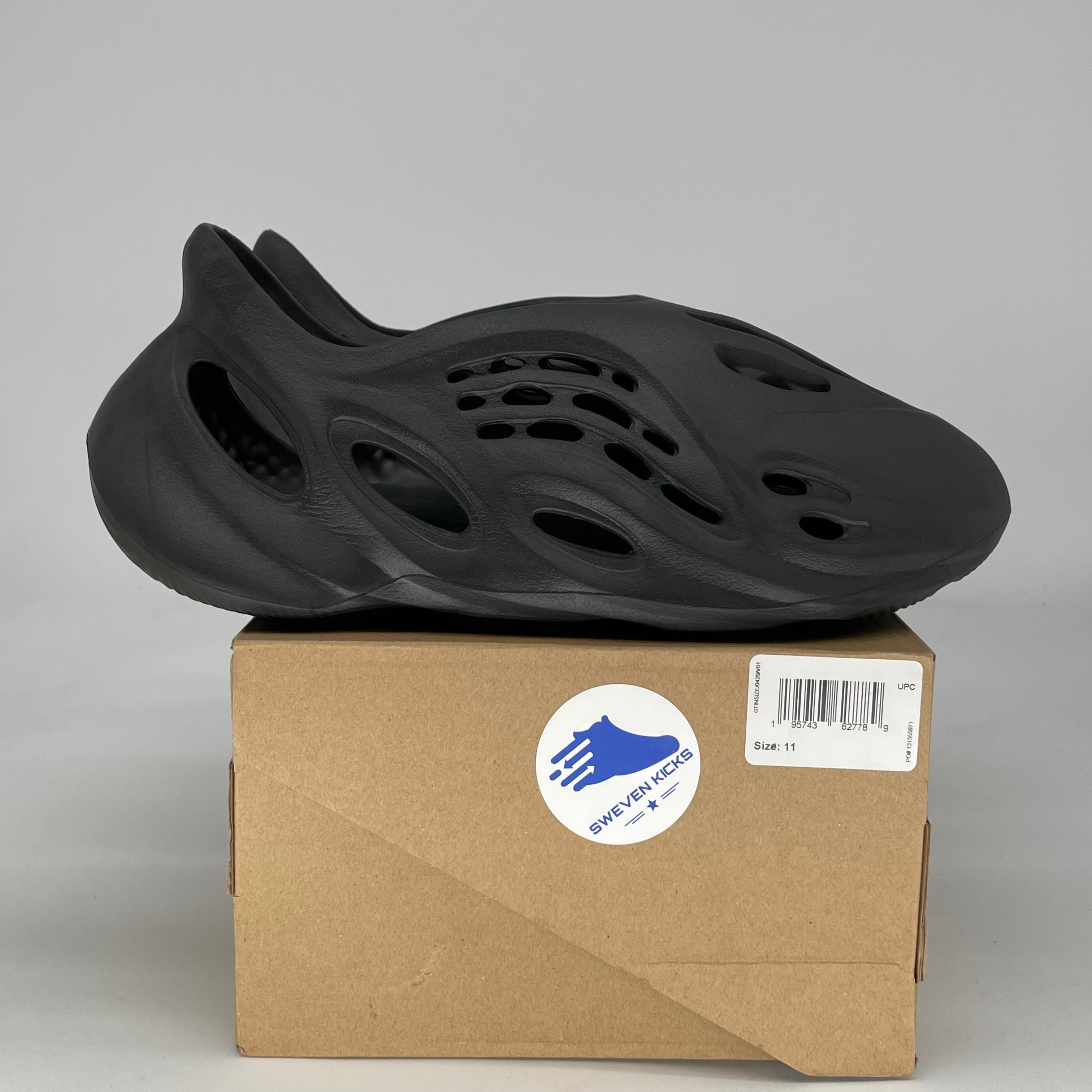 ADIDAS YEEZY FOAM RNR ONYX HP8739 SIZE 11/12.5W