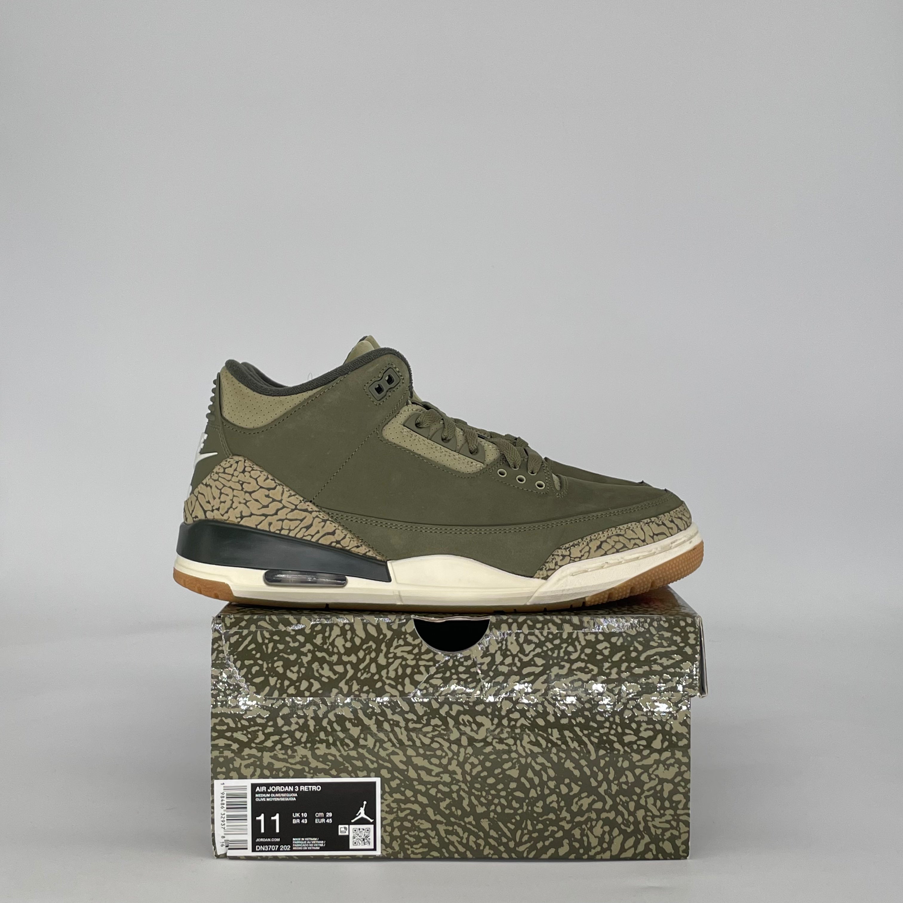 AIR JORDAN 3 FAMILY AFFAIR DN3707-202 SIZE 11/12.5W