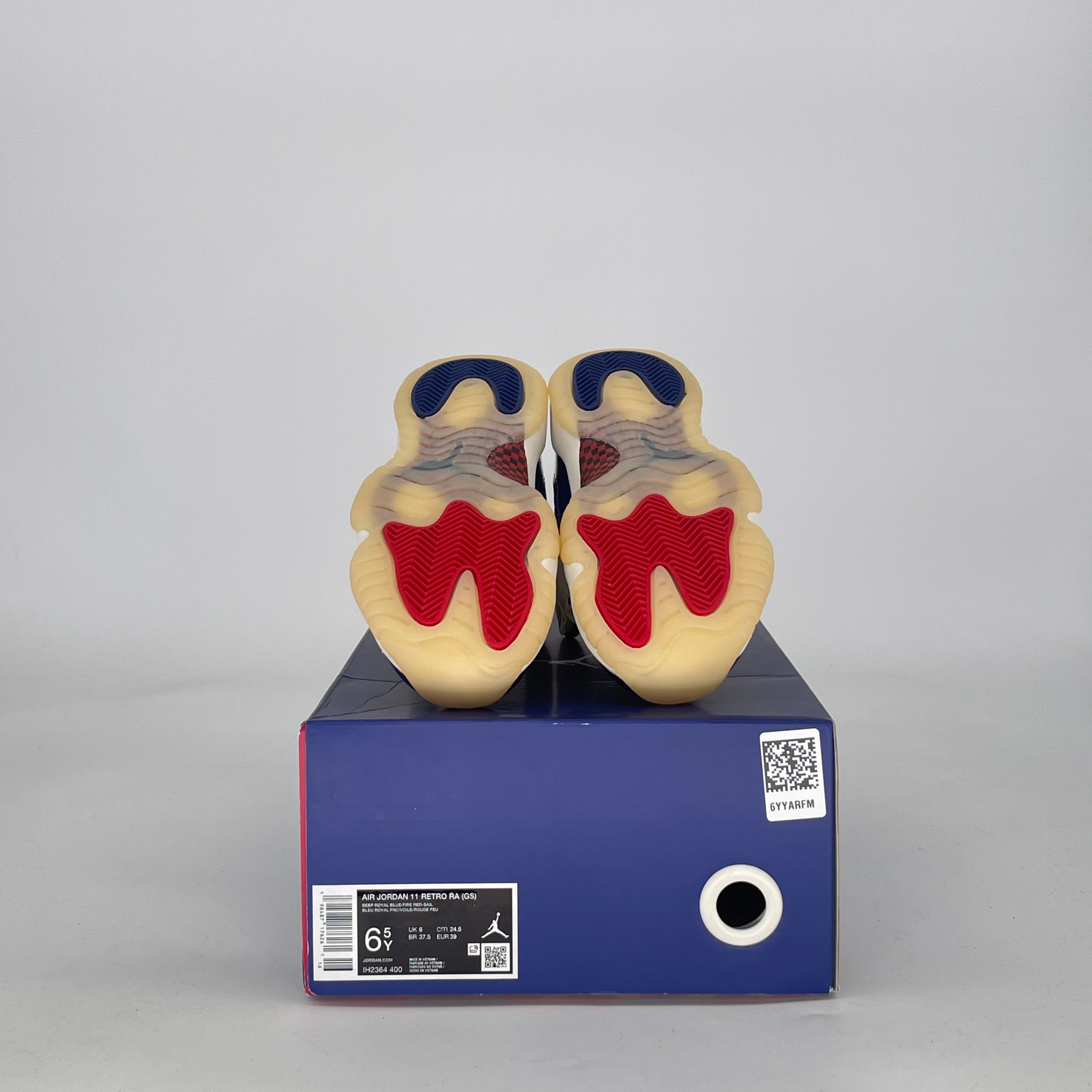 AIR JORDAN 11 RARE AIR IH2364-400 SIZE 6.5/8W GS