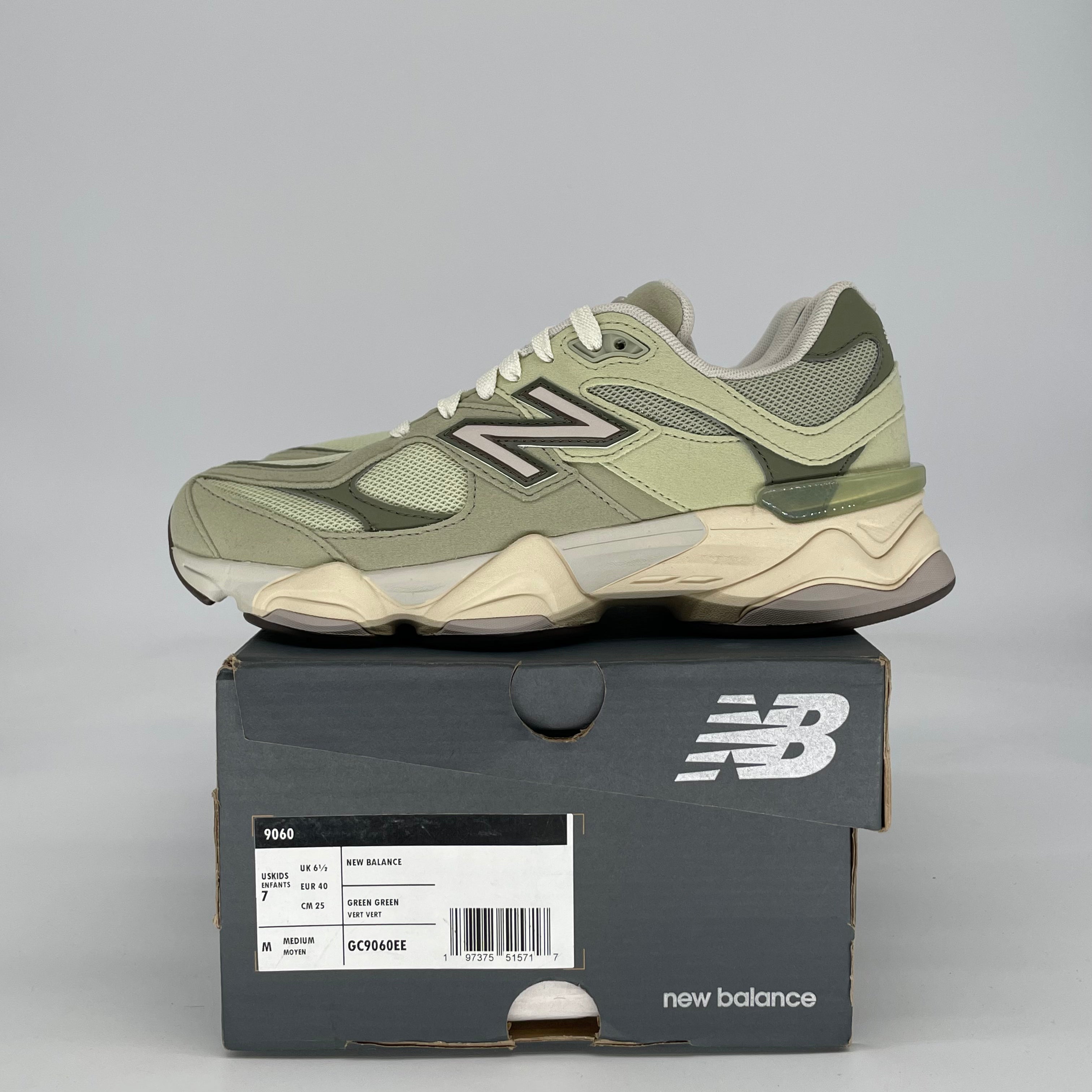 NEW BALANCE 9060 OLIVINE GC9060EE SIZE 7/8.5W