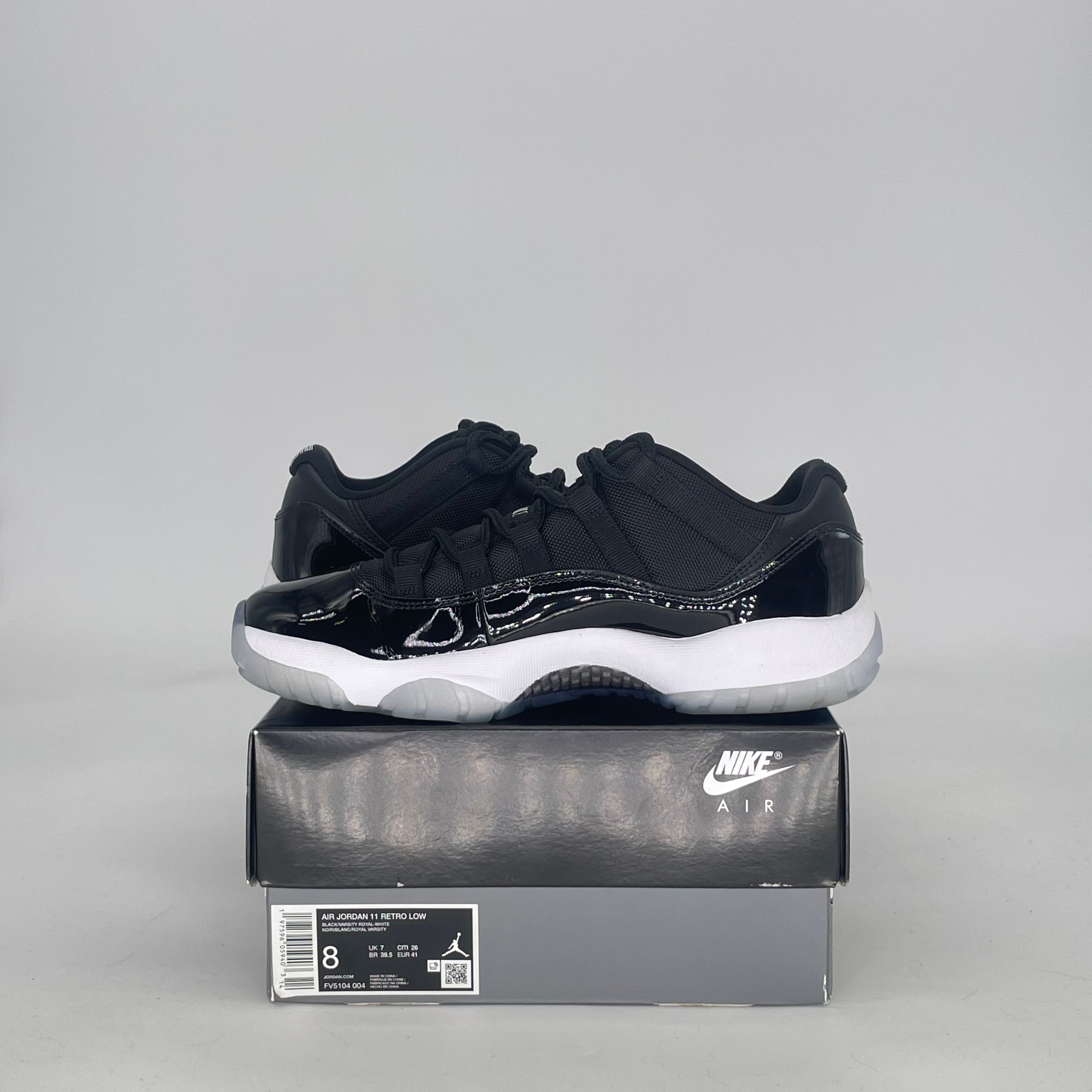 AIR JORDAN 11 LOW SPACE JAM FV5104-004 SIZE 8/9.5W