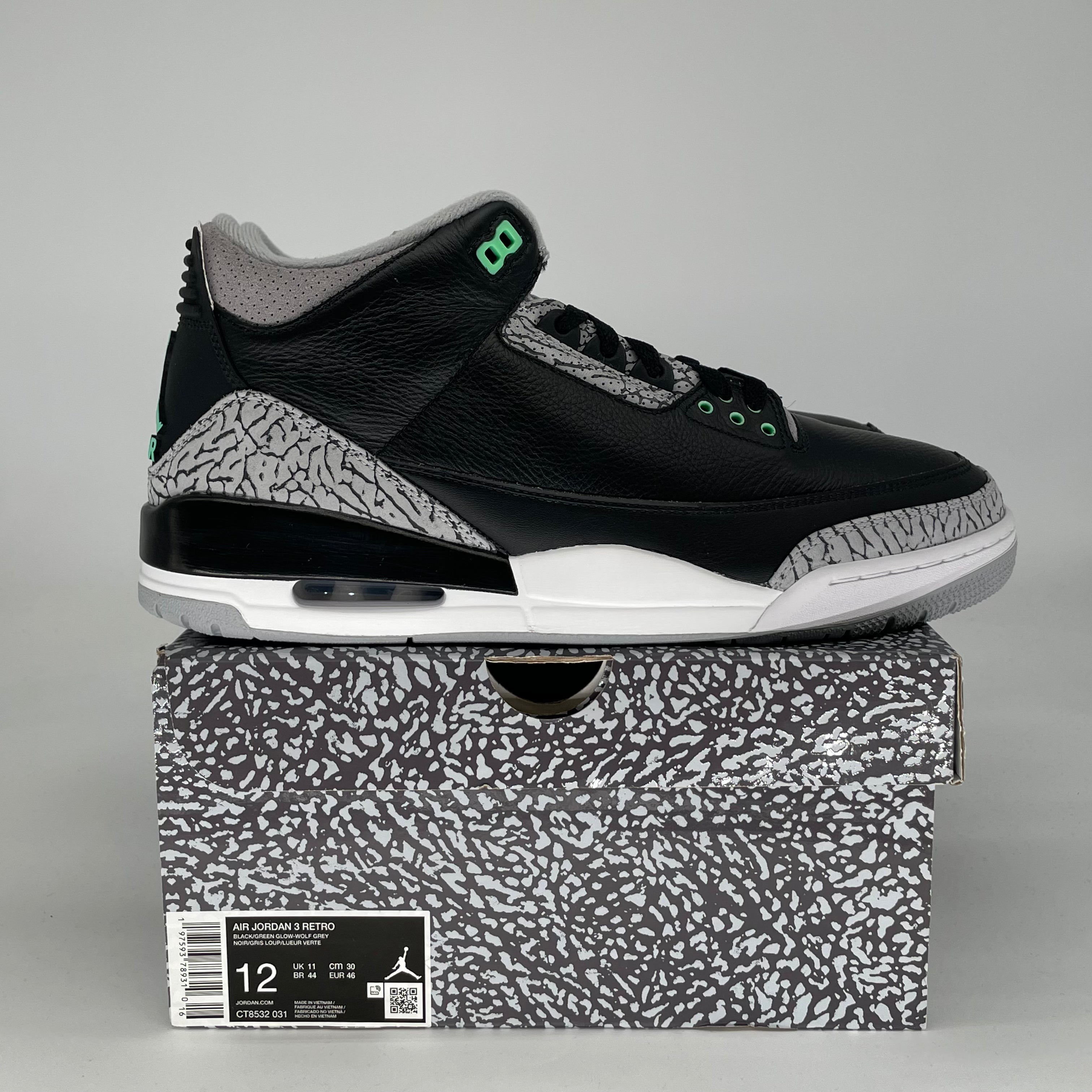AIR JORDAN 3 GREEN GLOW CT8532-031 SIZE SIZE 12/13.5W