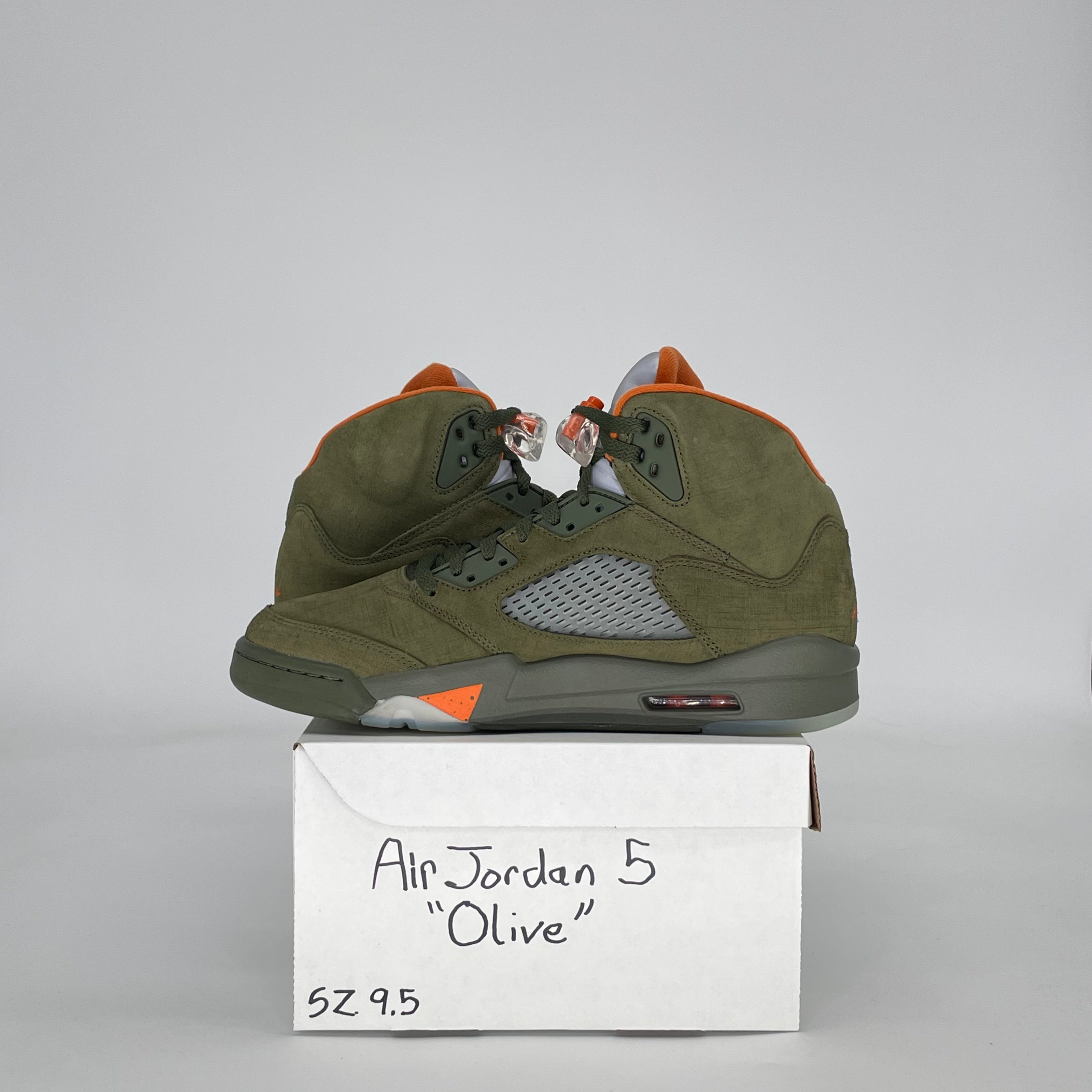 AIR JORDAN 5 OLIVE DD0587-308 SIZE 9.5/11W