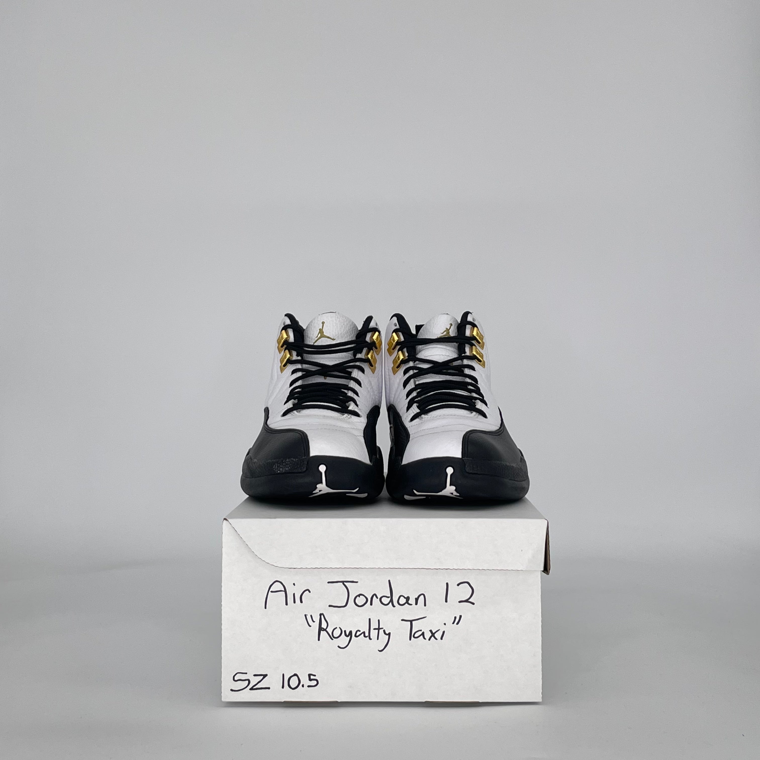 AIR JORDAN 12 ROYALTY TAXI CT8013-170 SIZE 10.5/12W