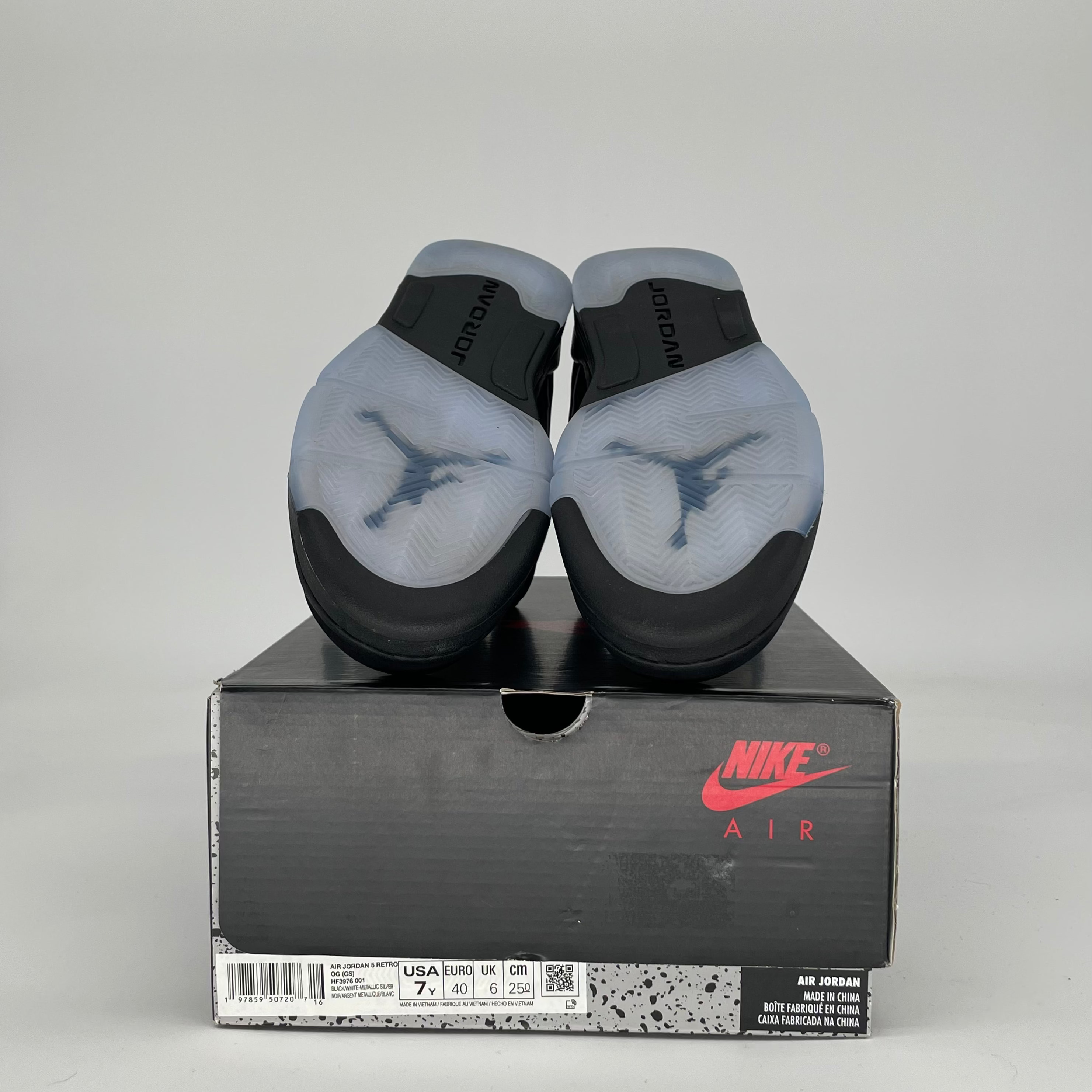 AIR JORDAN 5 BLACK METALLIC REIMAGINED HF3976-001 SIZE 7/8.5W